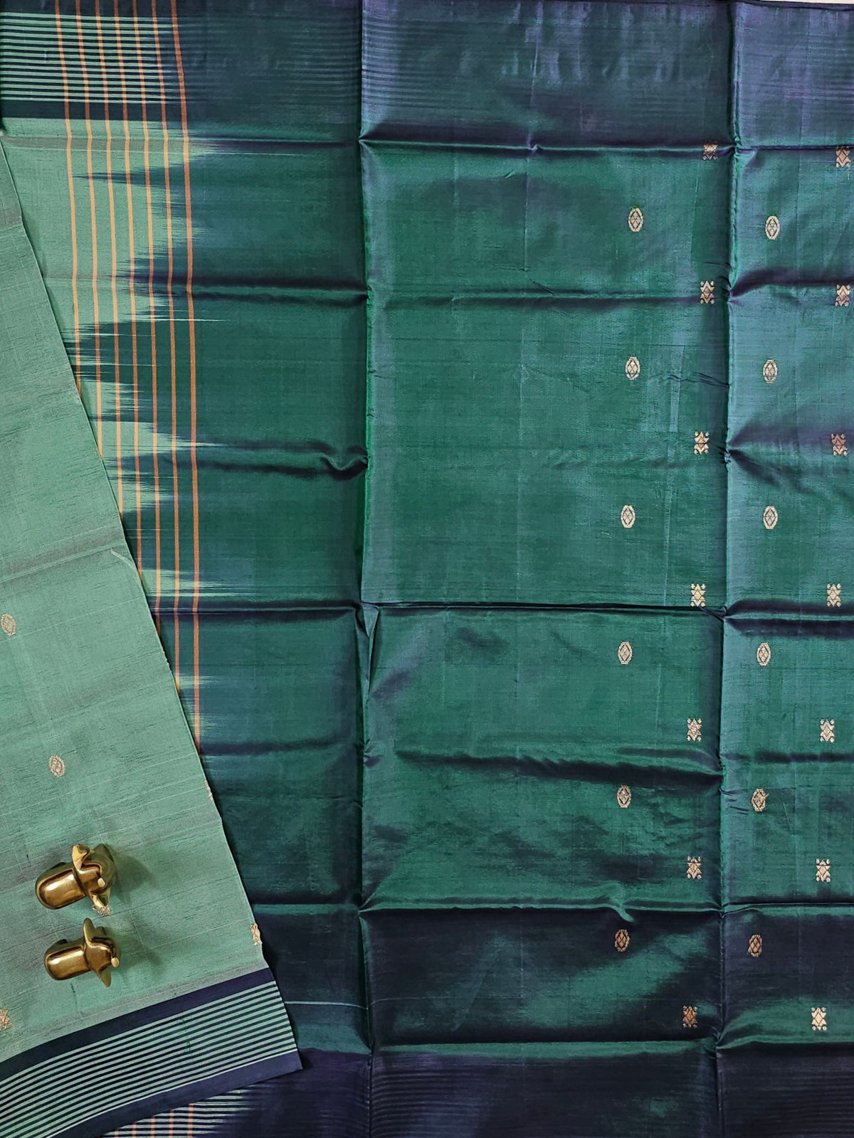 Chinnalampattu Saree - Light Green with Peacock Green