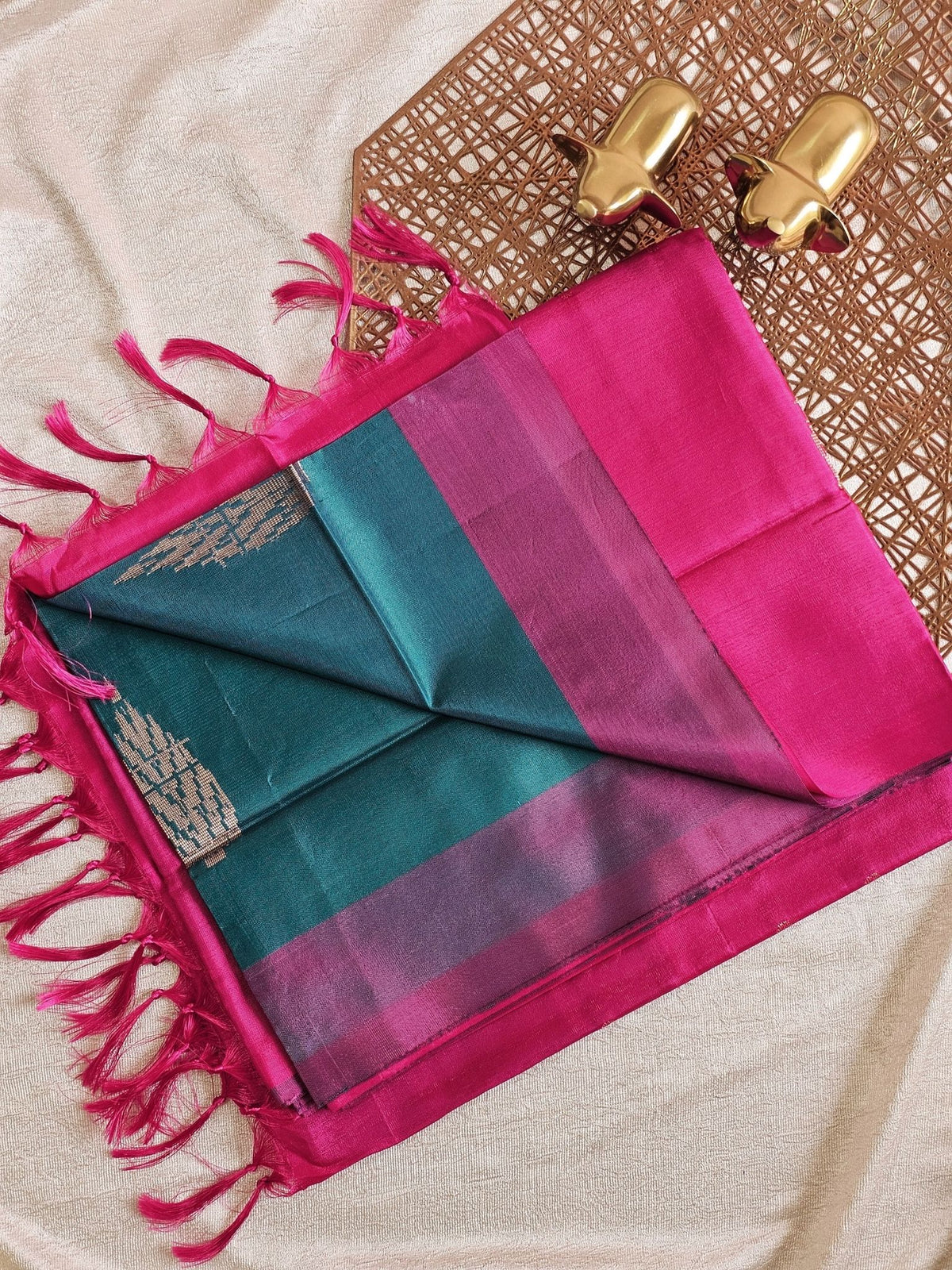 Chinnalampattu Saree - Peacock Green with Pink