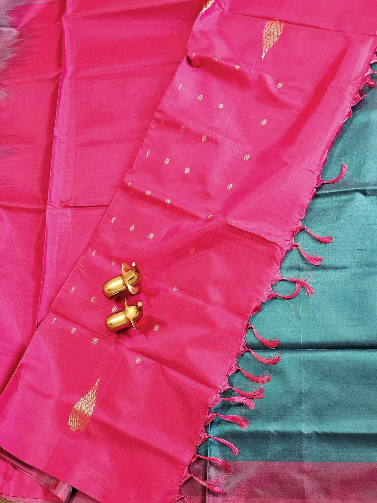 Chinnalampattu Saree - Peacock Green with Pink