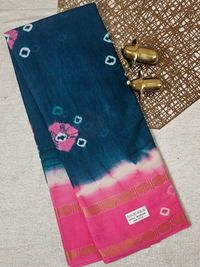 Madurai Sungadi Cotton Saree - Peacock Green with Pink