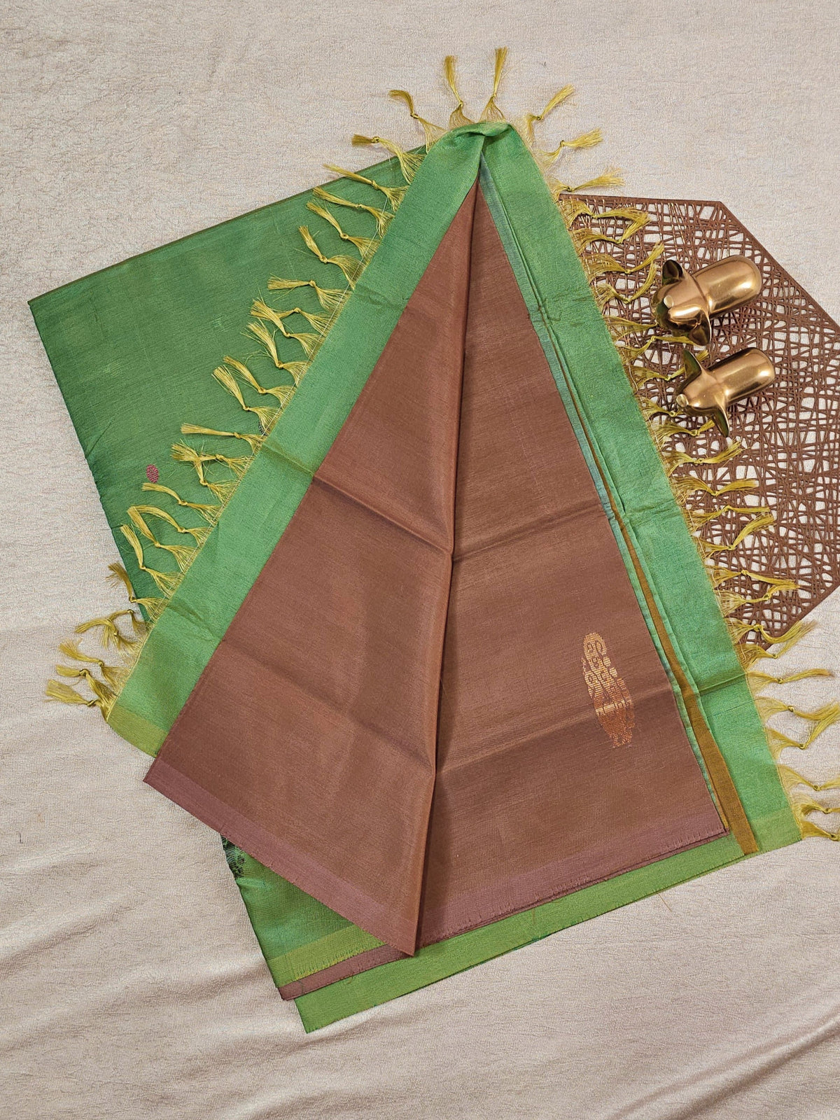 Chinnalampattu Saree - Beige with Green