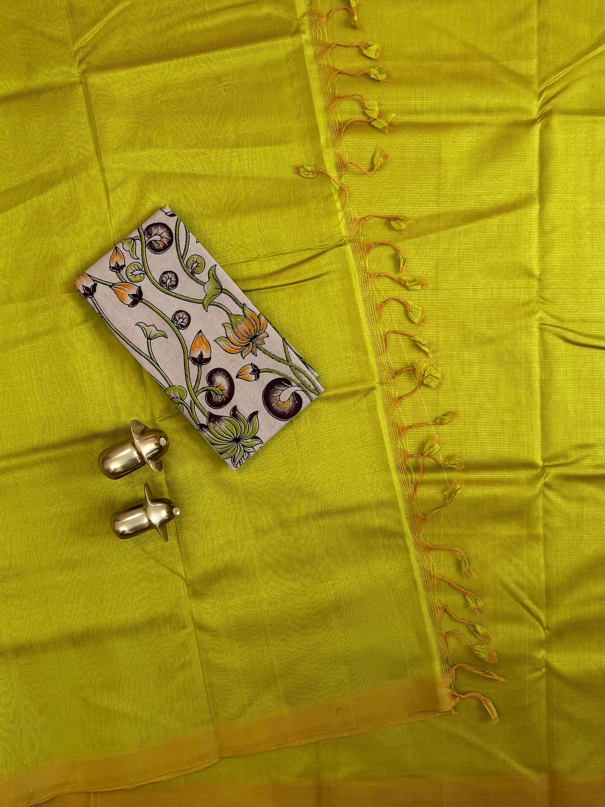 Handwoven Mangalagiri Plain Pattu Saree - Green