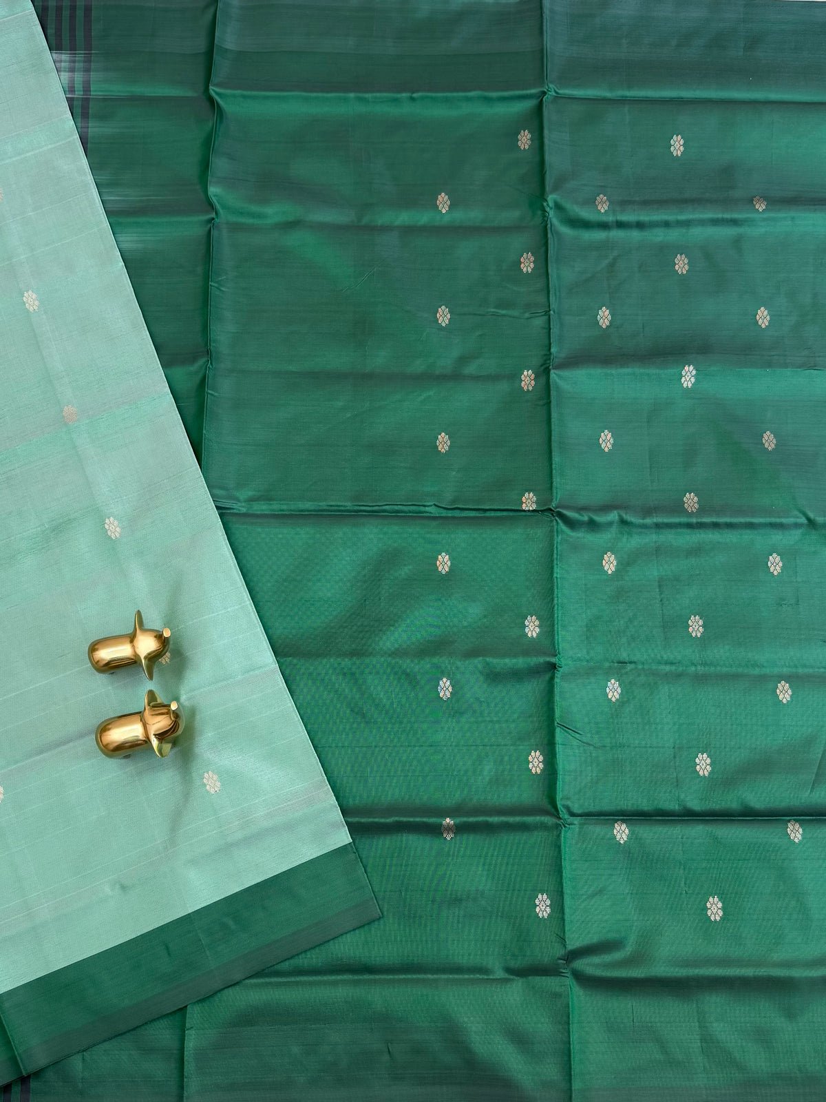 Chinnalampattu Saree - Pastel Green with Dark Green