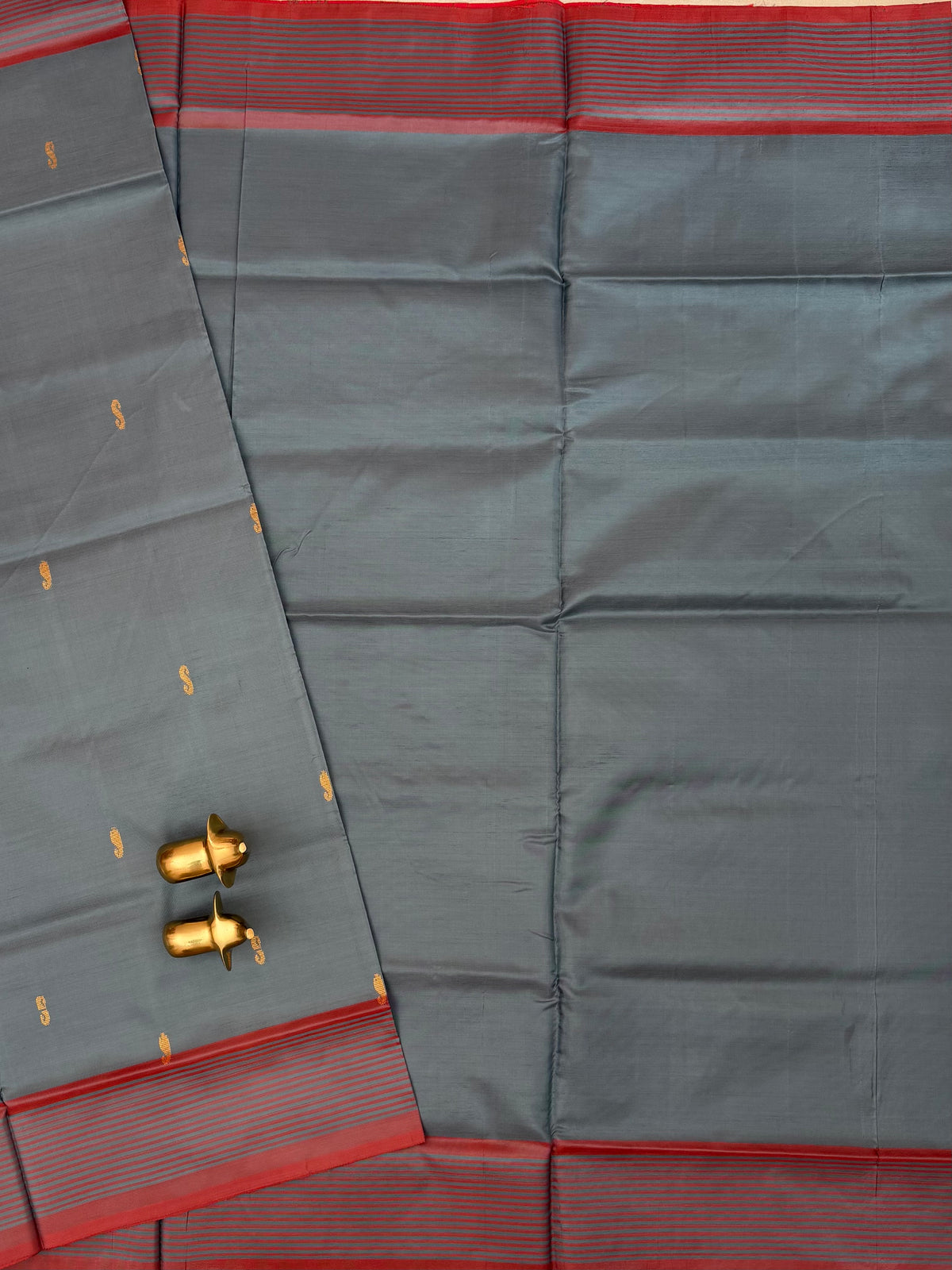 Chinnalampattu Saree - Grey with Red