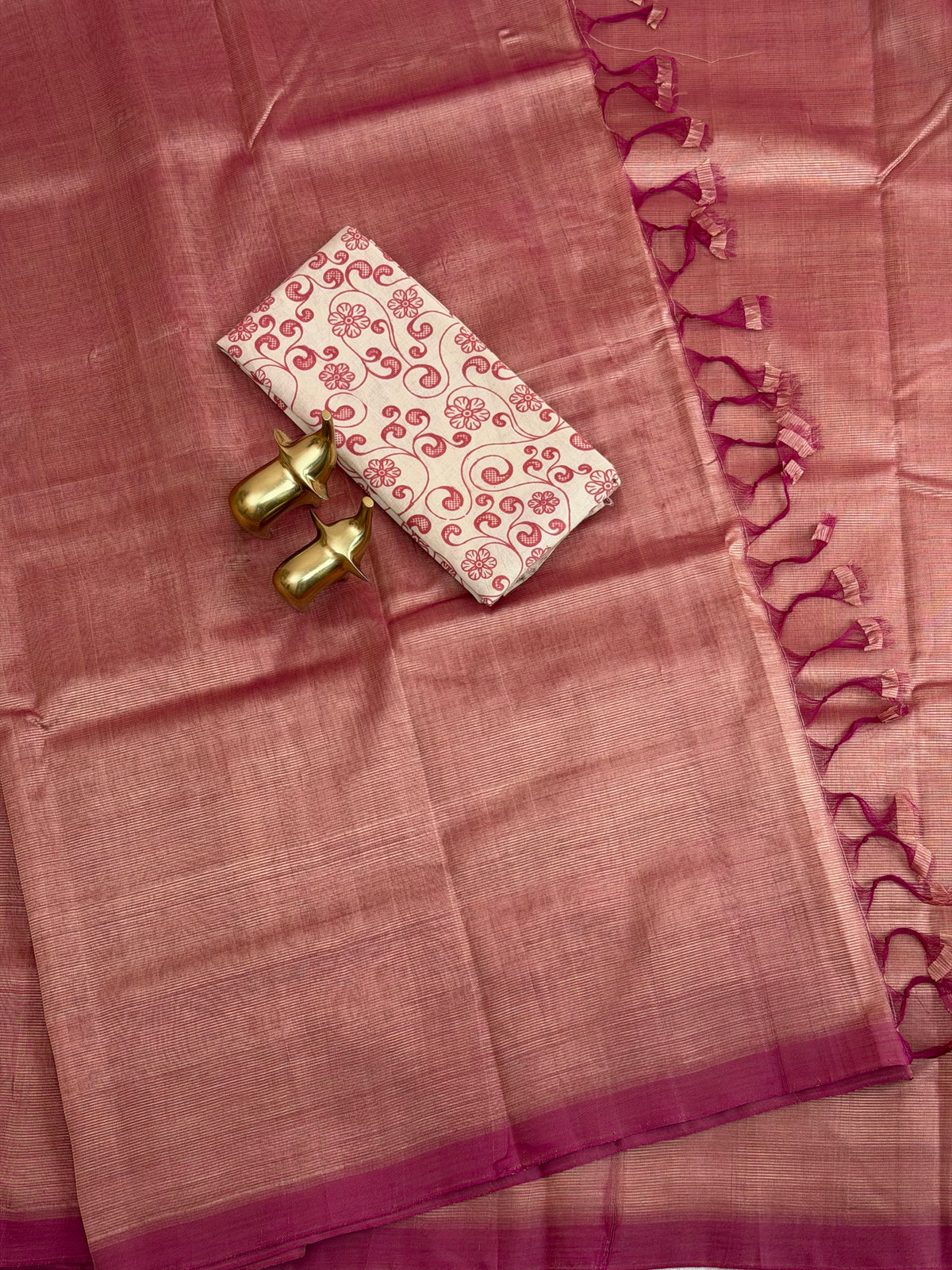 Handwoven Mangalagiri Plain Pattu Saree - Dark Onion pink