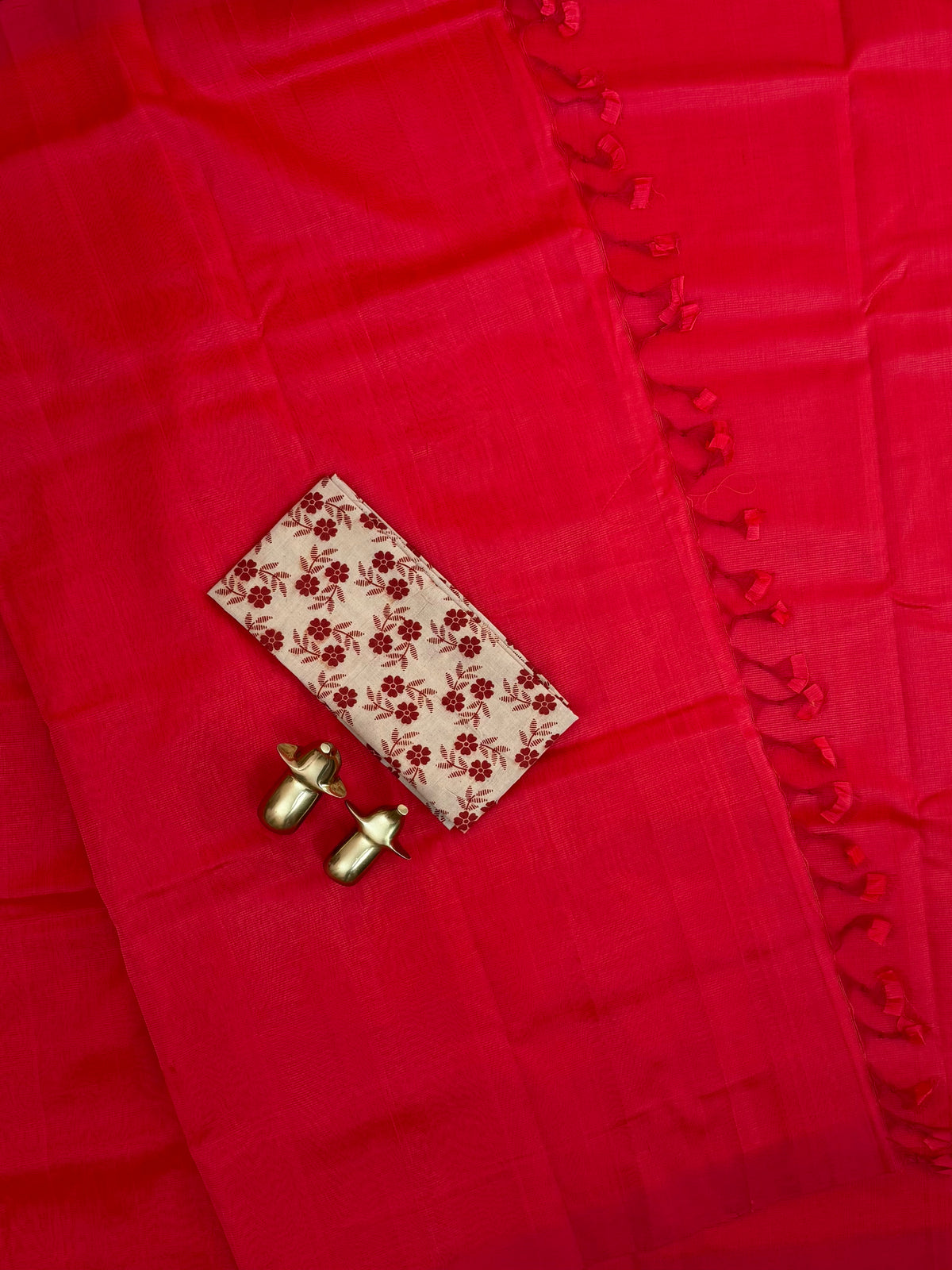 Handwoven Mangalagiri Plain Pattu Saree - Red