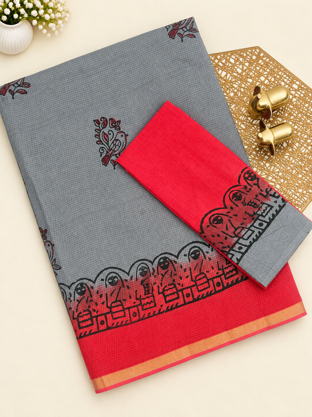 Pure Munga Checks Cotton with Hand Block Printed Sarees - Grey with Red