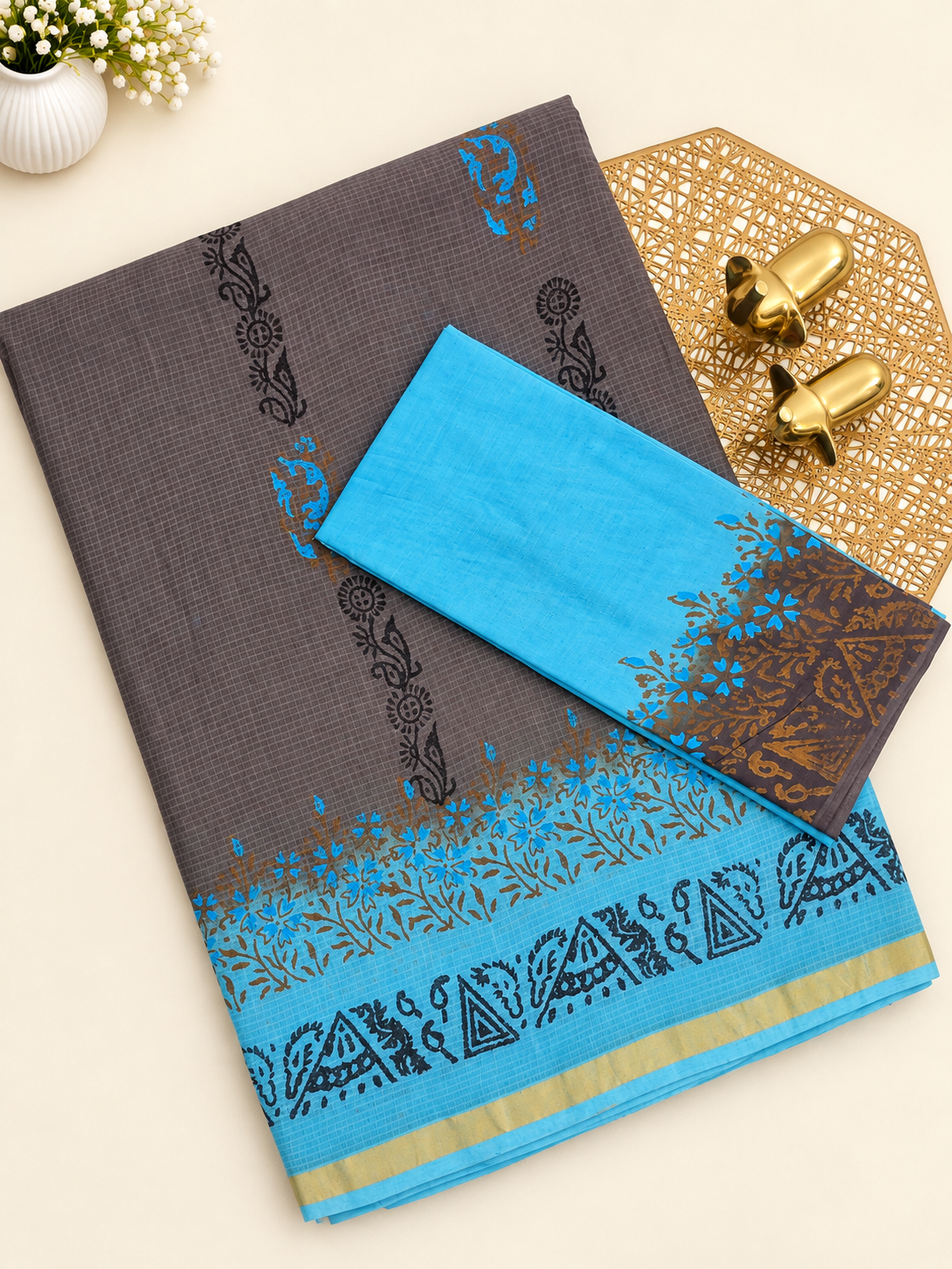 Pure Munga Checks Cotton with Hand Block Printed Sarees - Grey with Blue