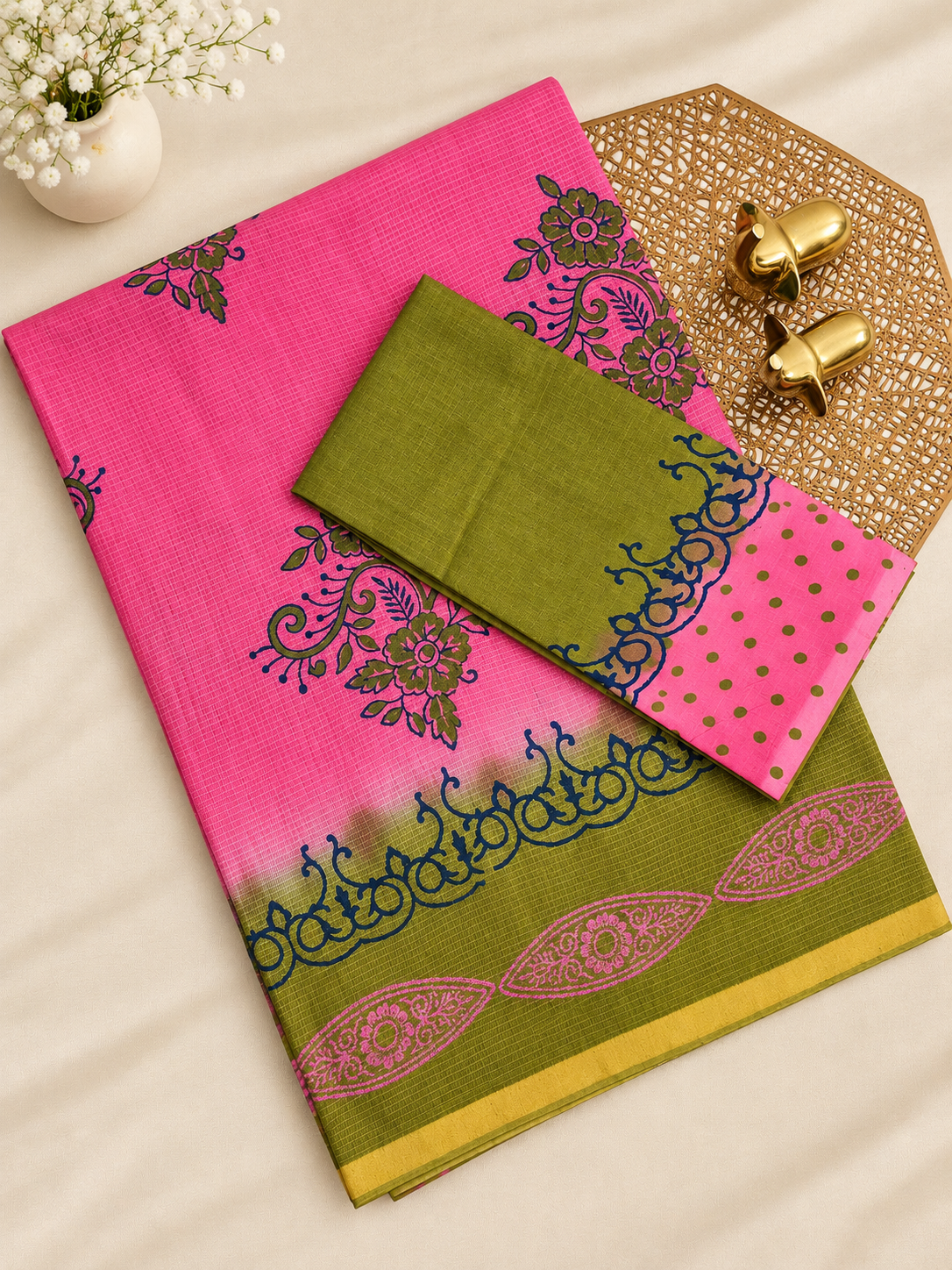 Pure Munga Checks Cotton with Hand Block Printed Sarees - Pink with Green