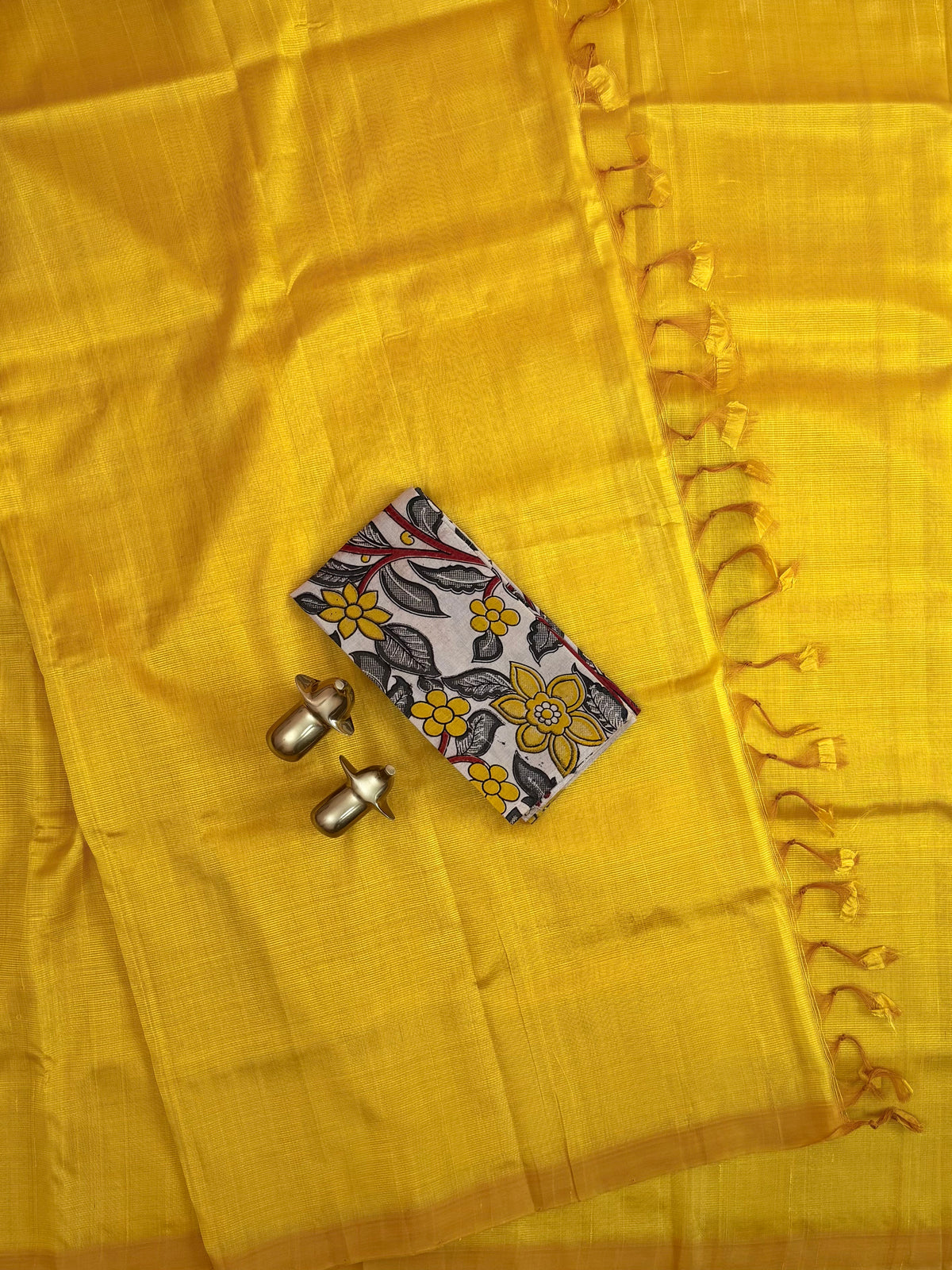 Handwoven Mangalagiri Plain Pattu Saree - Mango Yellow