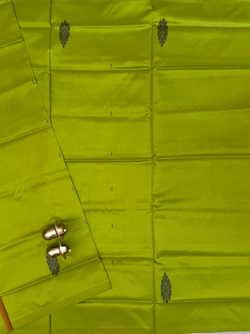 Chinnalampattu Saree - Green With Peach