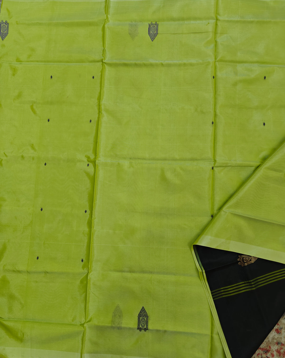 Chinnalampattu Saree- Lime Green with Black