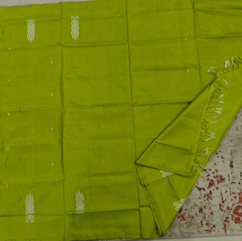 Chinnalampattu Saree- Parrot green