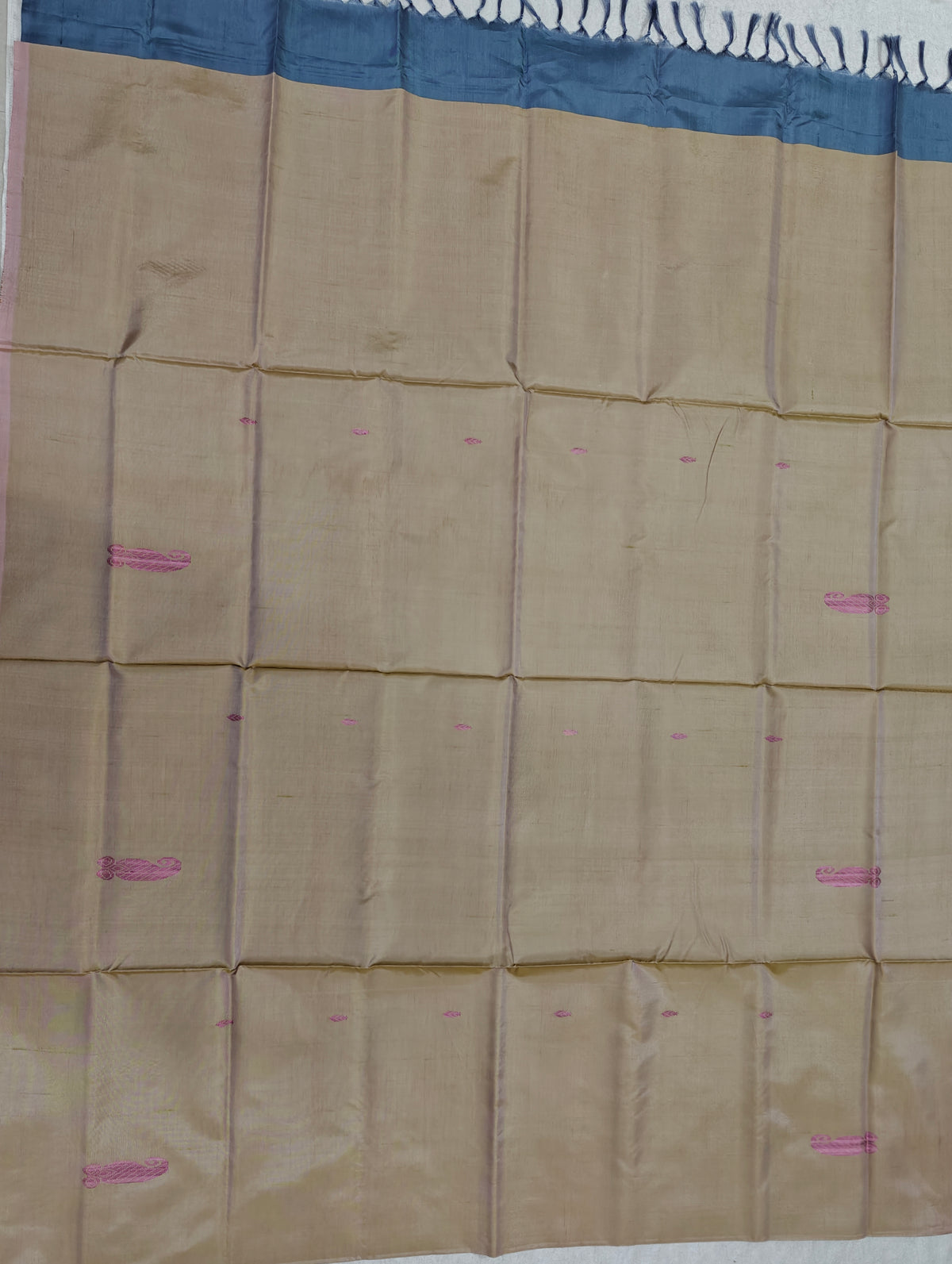 Chinnalampattu Saree - Dual Shade of Cream and Green with Grey
