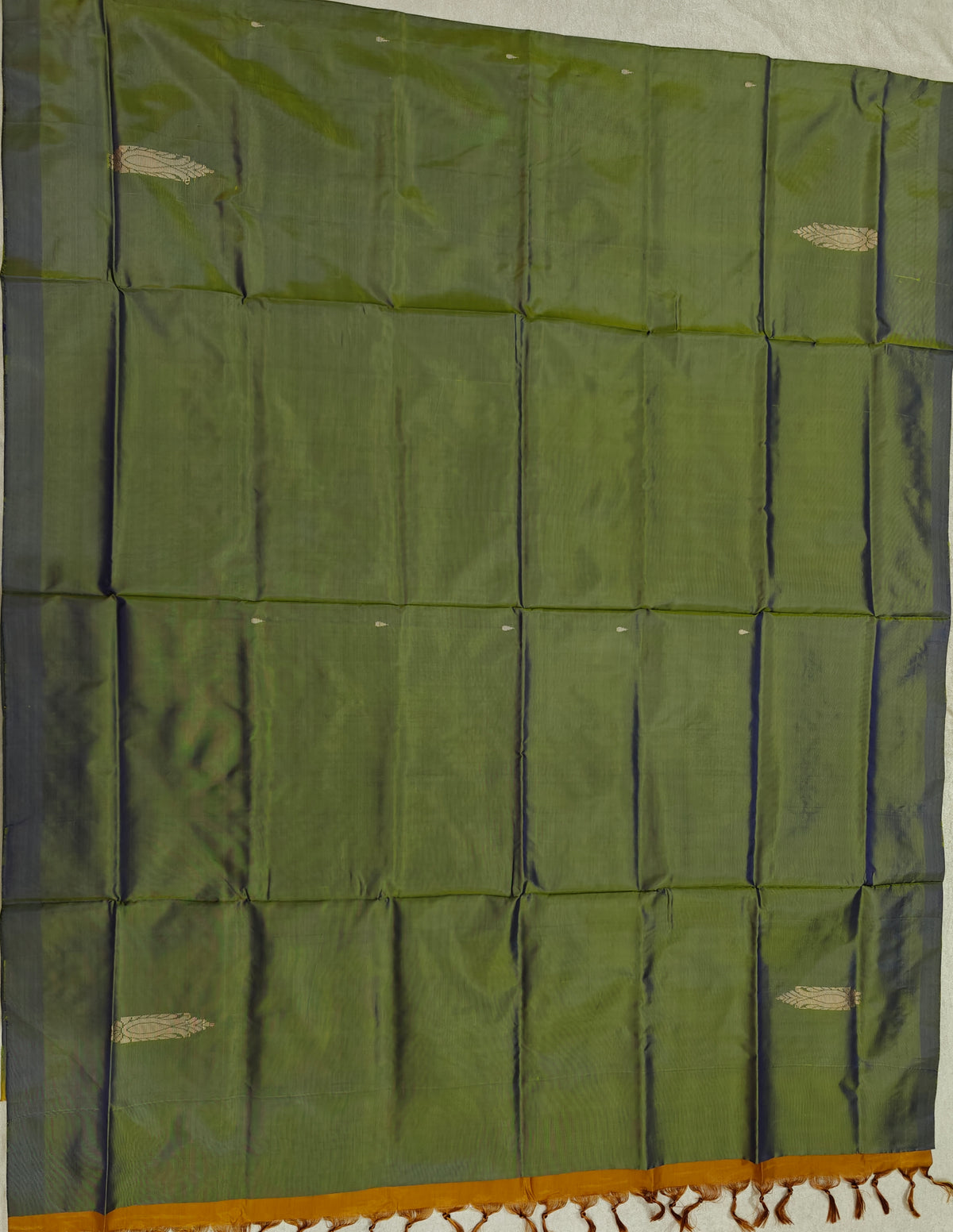 Chinnalampattu Saree- Dual Shade of Grey and Green with Brown