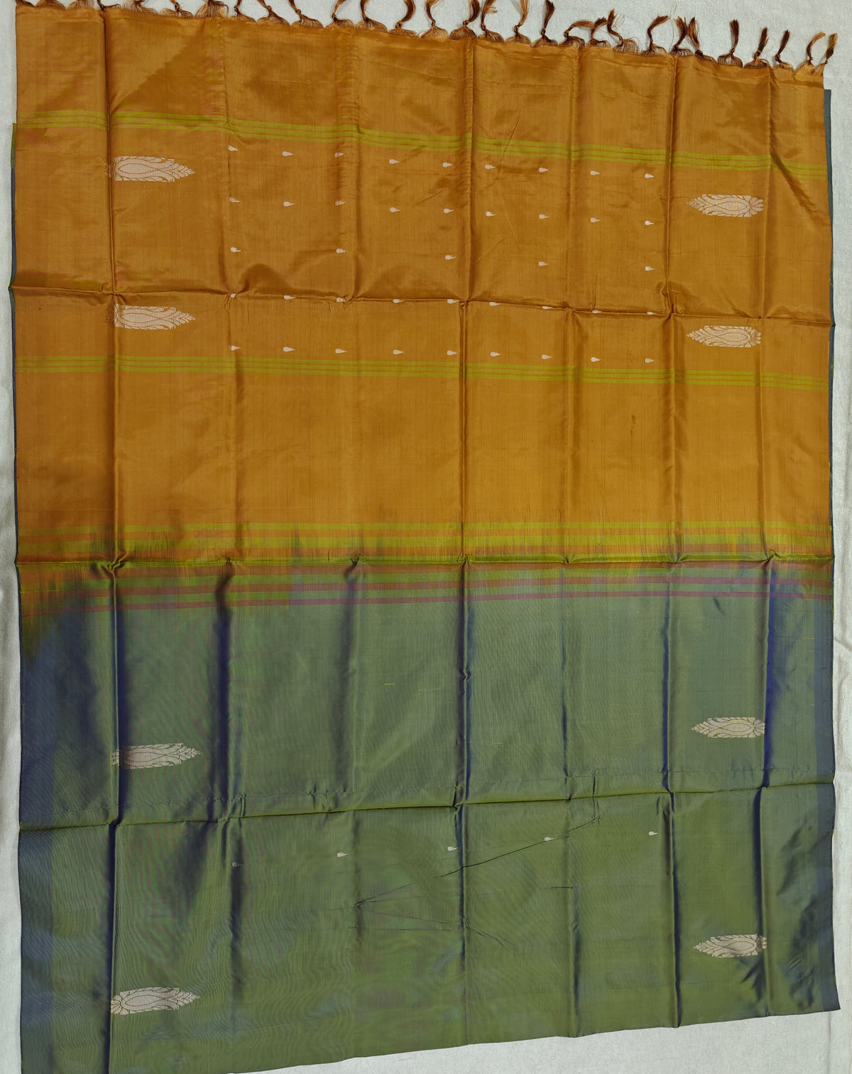 Chinnalampattu Saree- Dual Shade of Grey and Green with Brown