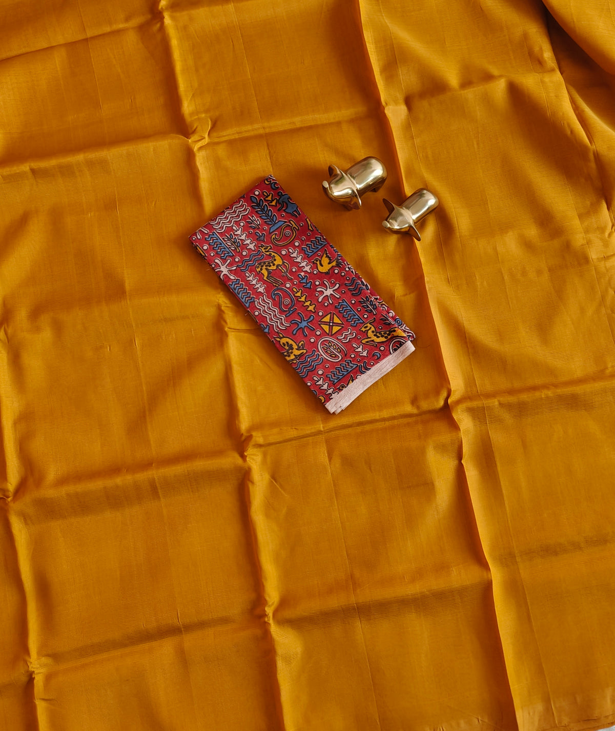 Handwoven Mangalagiri Plain Pattu Saree - Mustard Yellow