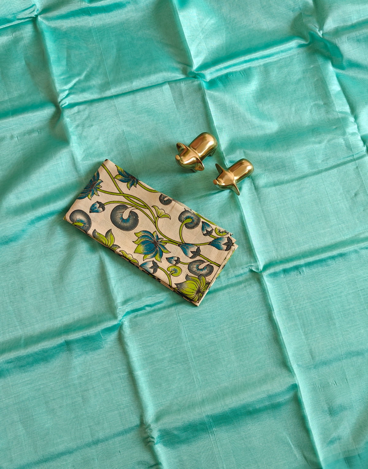 Handwoven Mangalagiri Plain Pattu Saree - Pastel Sea Green