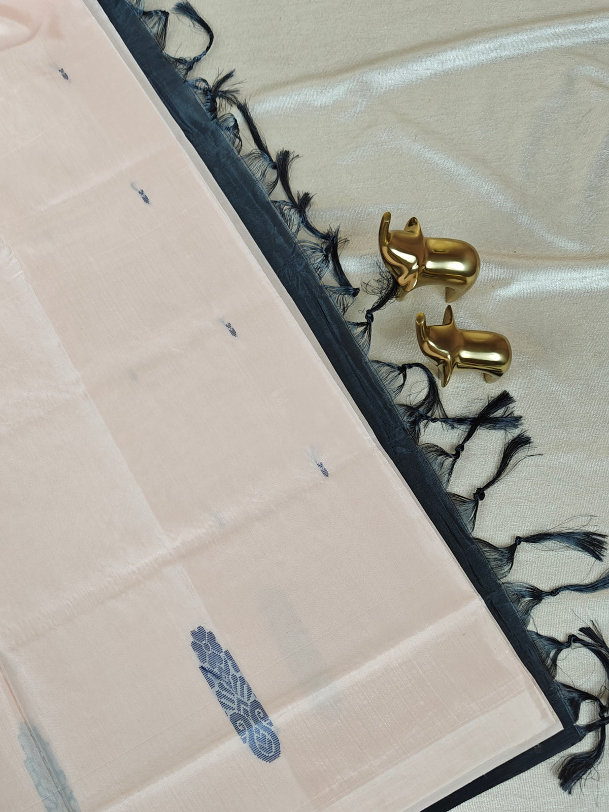 Chinnalampattu Saree- Cream with Black