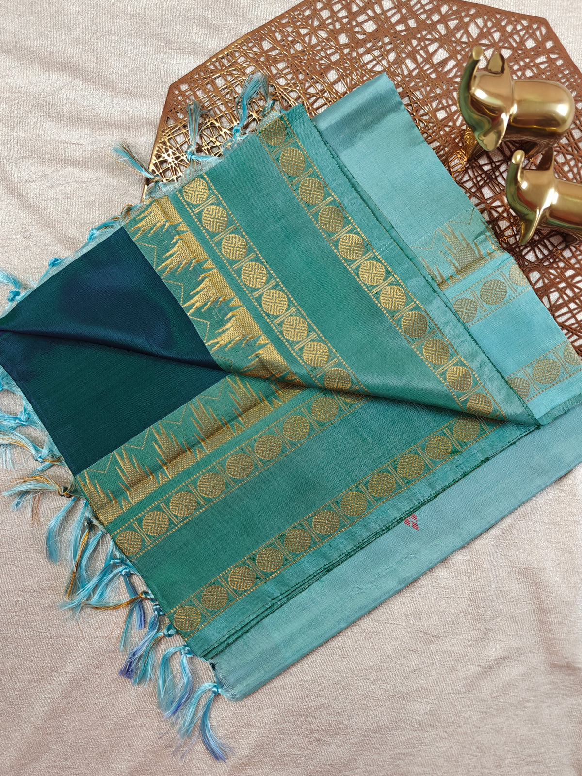 Chinnalampattu Border - Peacock Green with Pastel Blue