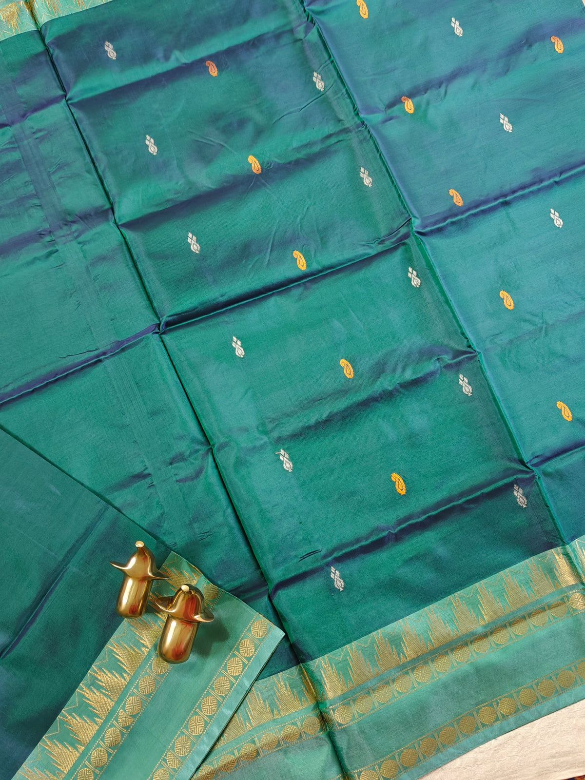 Chinnalampattu Border - Peacock Green with Pastel Blue