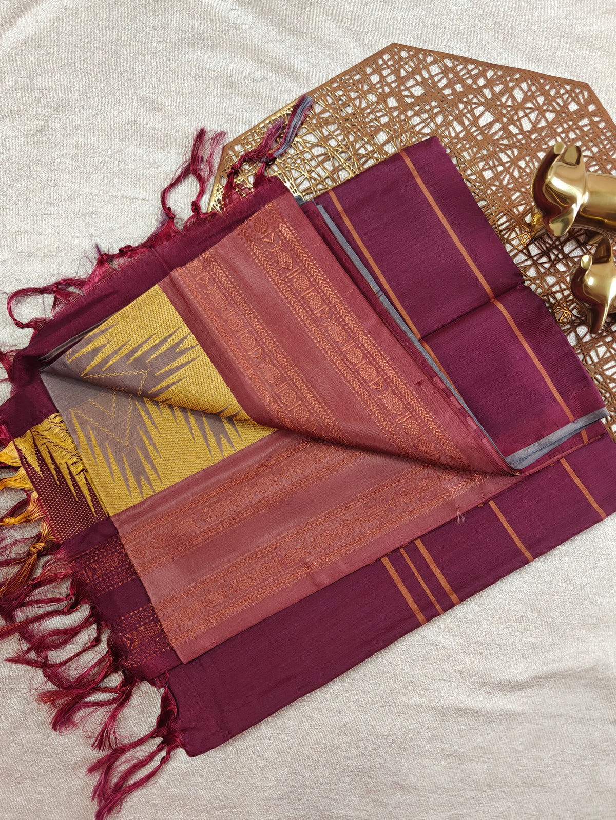 Chinnalampattu Border - Metallic Grey with Maroon