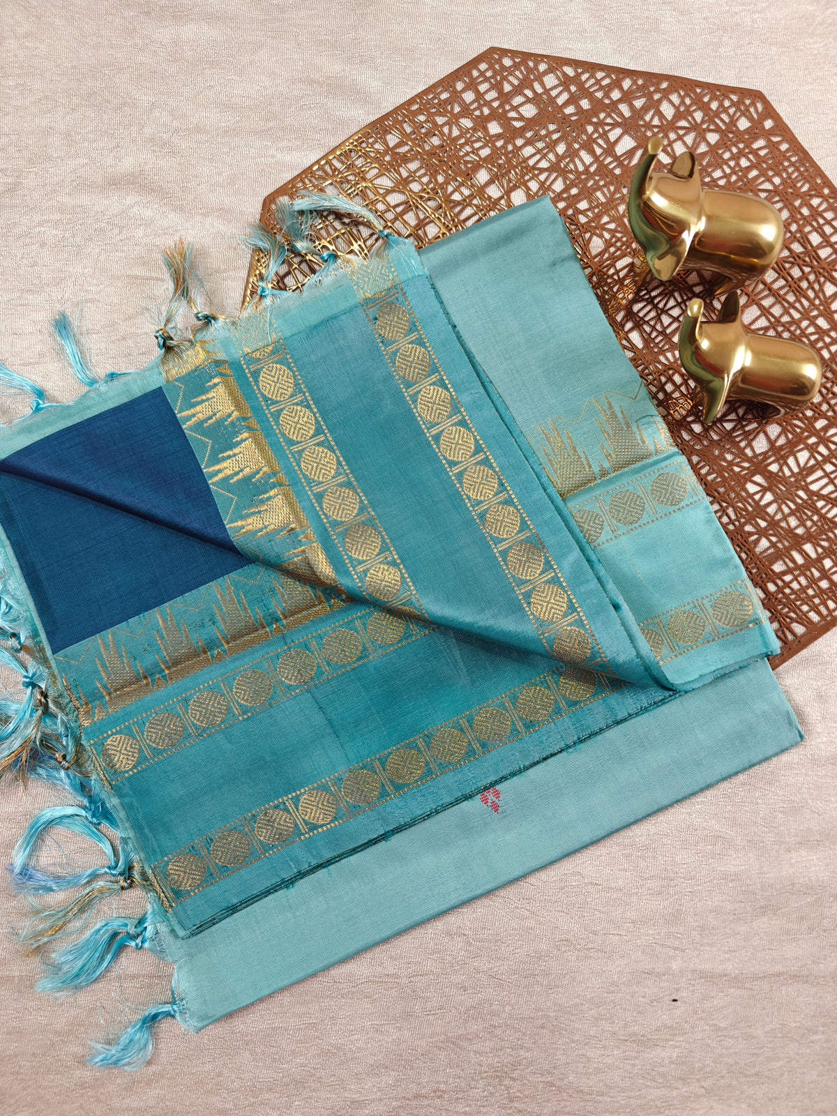 Chinnalampattu Border - Peacock Blue with Pastel Blue