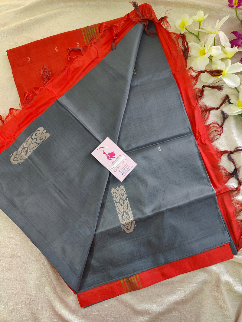 Grey with Red Pallu Handwoven Chinnalampattu Saree