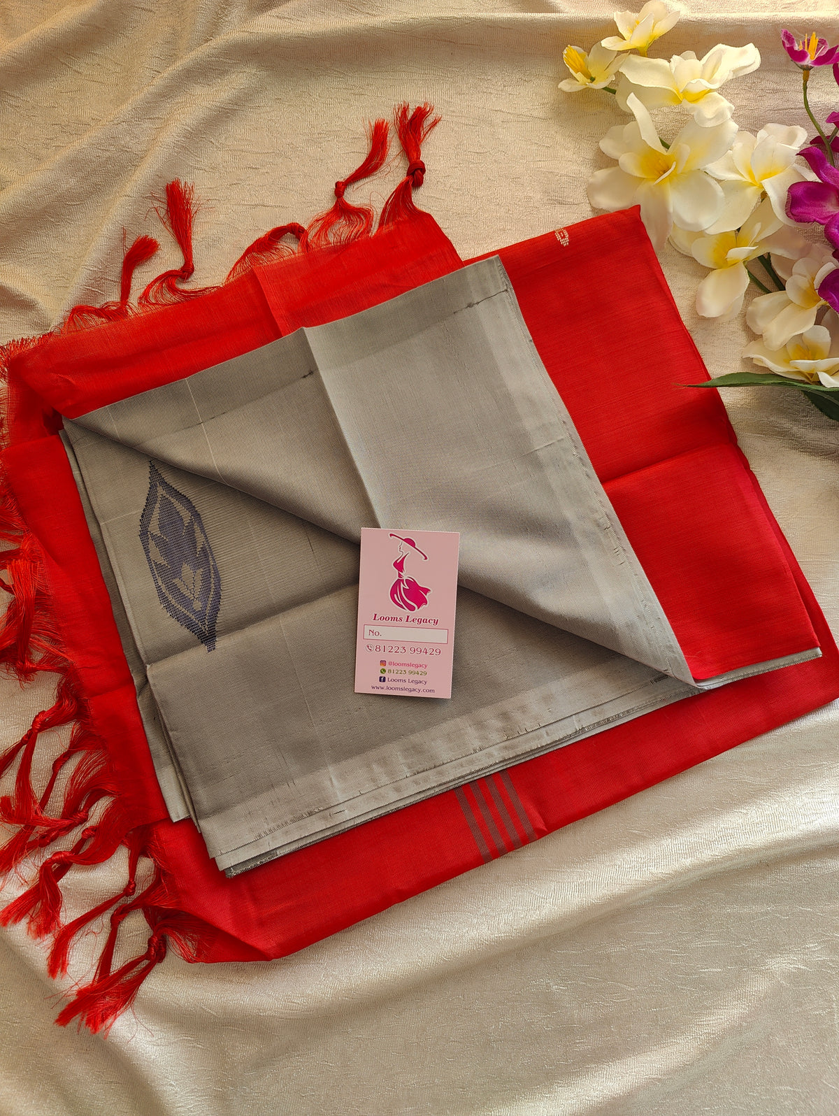 Grey with Red Pallu Handwoven Chinnalampattu Saree