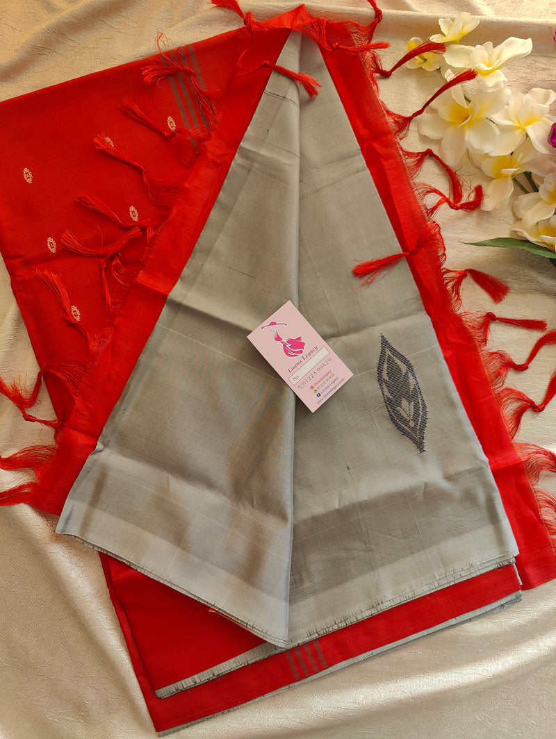 Grey with Red Pallu Handwoven Chinnalampattu Saree