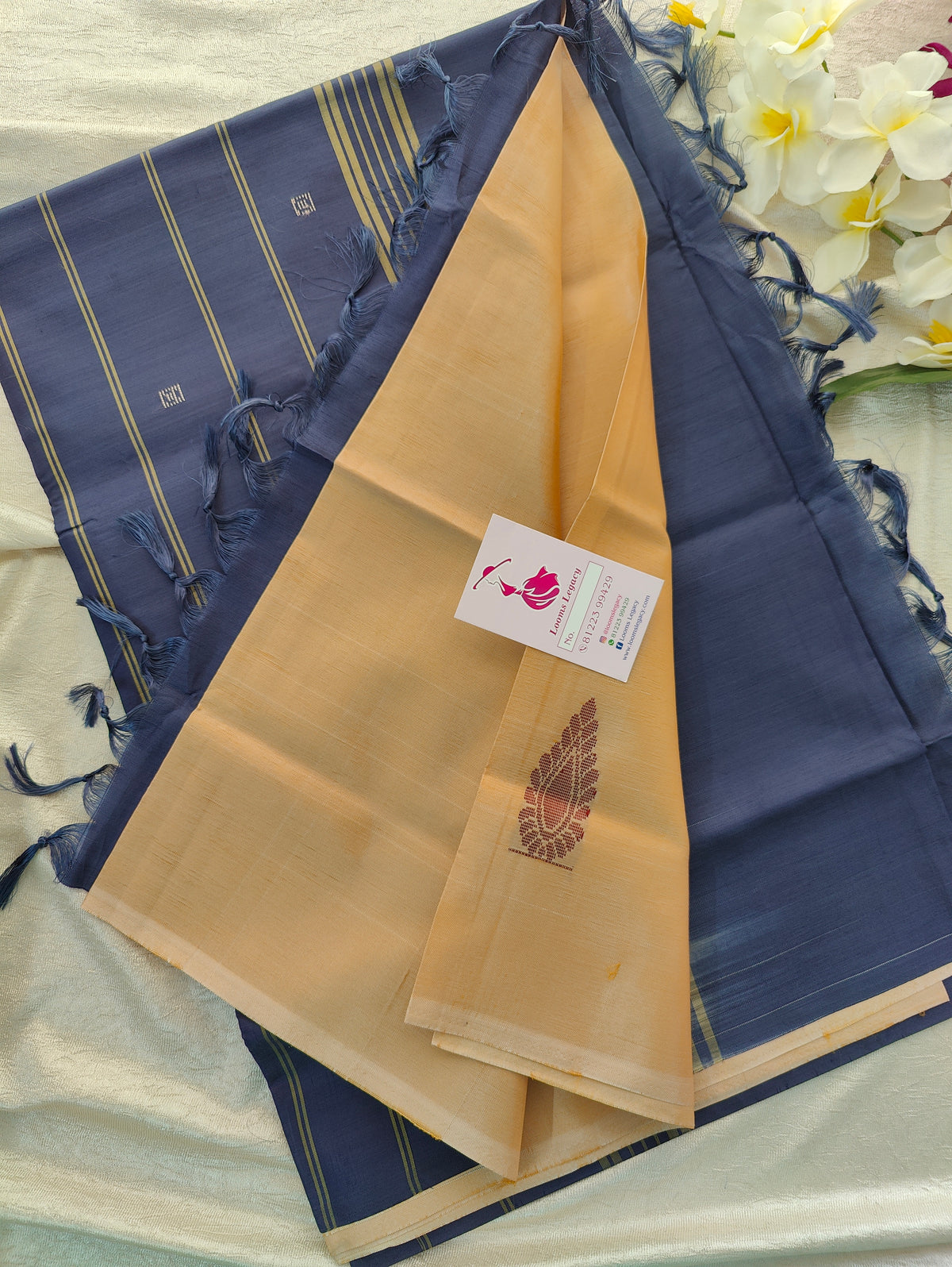 Cream with Blue  Pallu Handwoven Chinnalampattu Saree