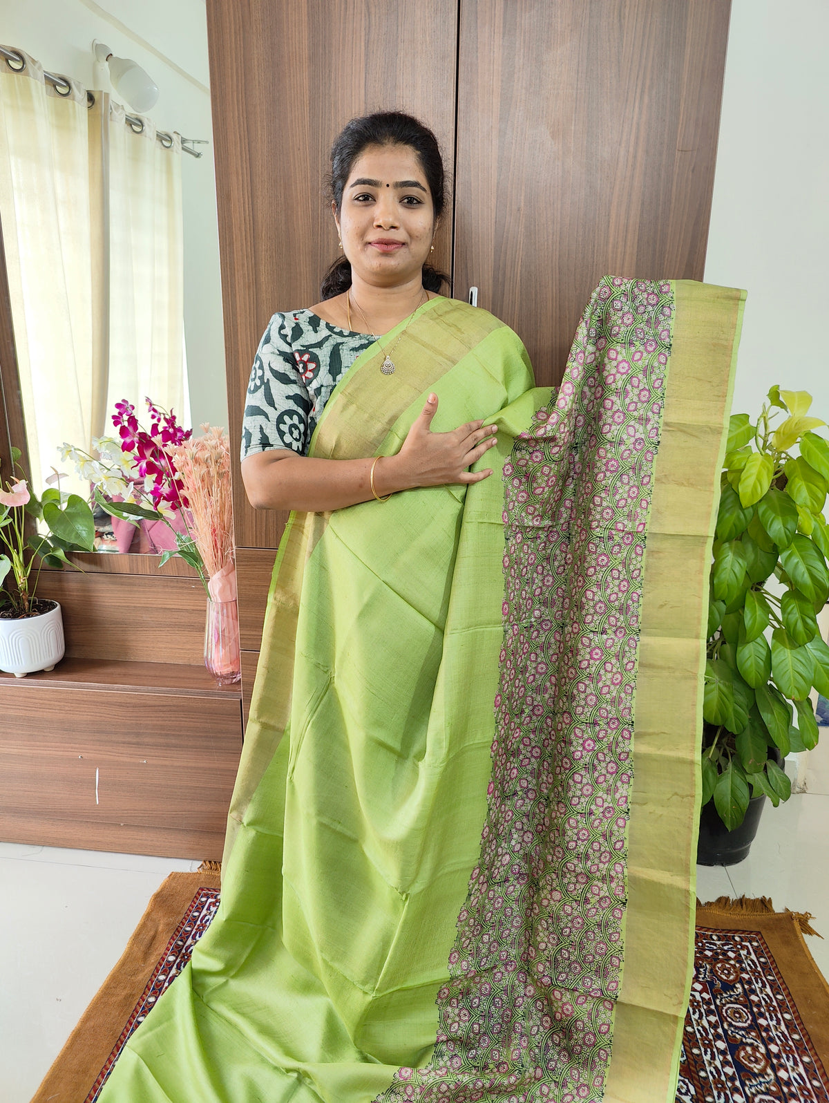 Parrot Green Floral Print Pure Handwoven Tussar Silk Saree with Zari Border