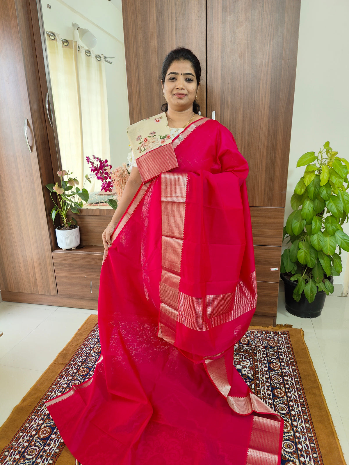 Handwoven Mangalagiri Pattu Saree with Mix and Match Noil Blouse - Rani Pink