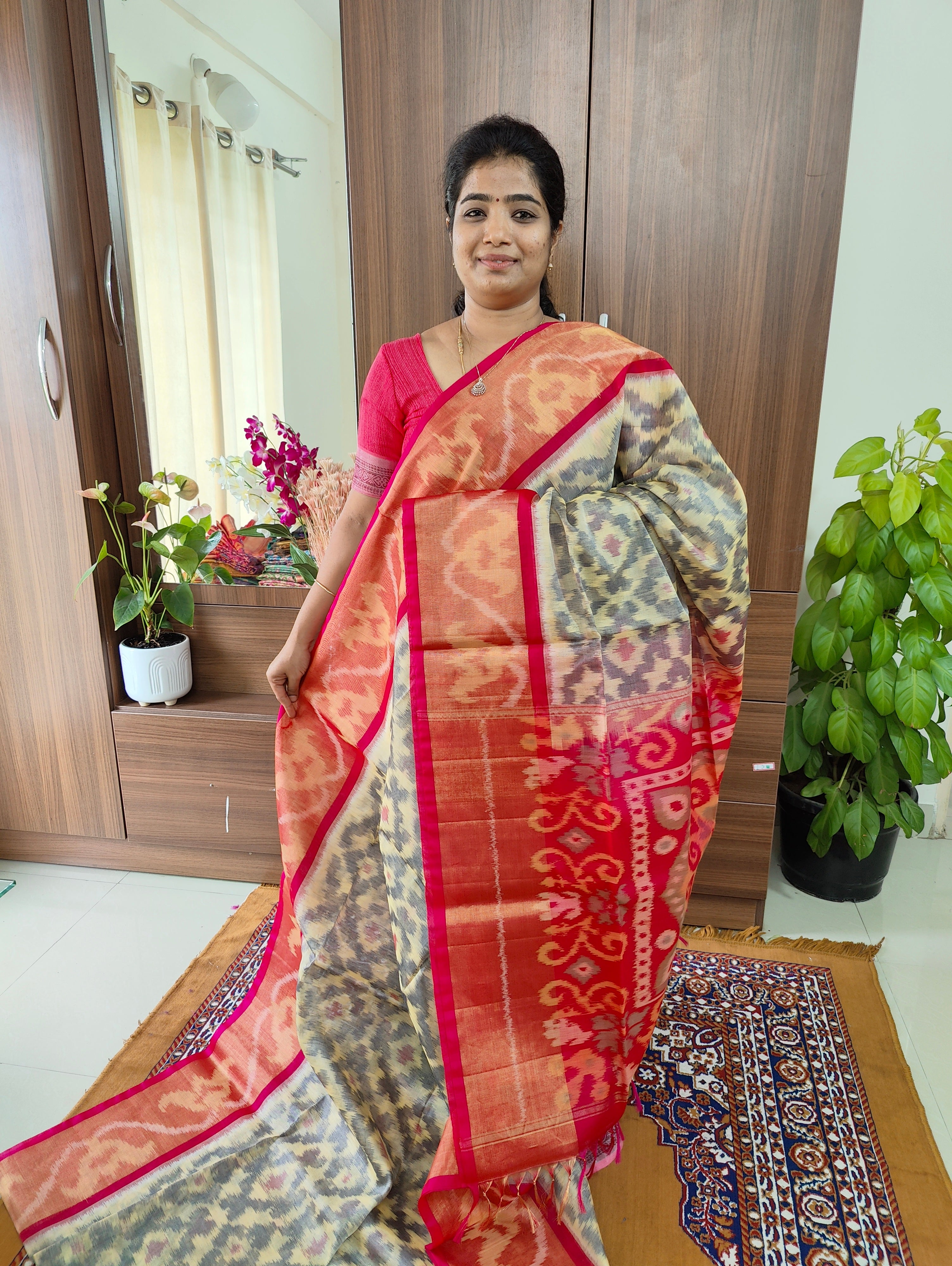 Uppada Silk Saree at Rs 1390/piece | South Indian Silk Sarees in Surat |  ID: 2851678506888