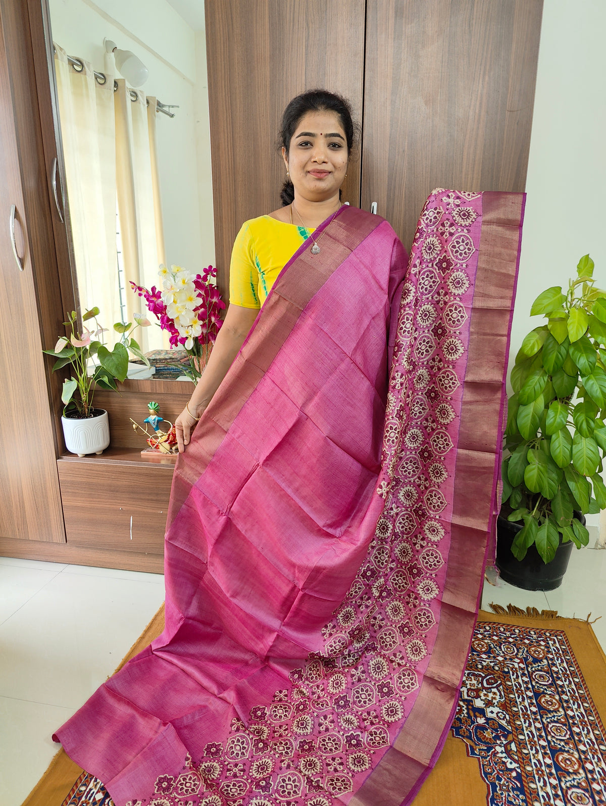 Dual Shade Pink cum Purple Pure Handwoven Tussar Silk Saree with Zari Border