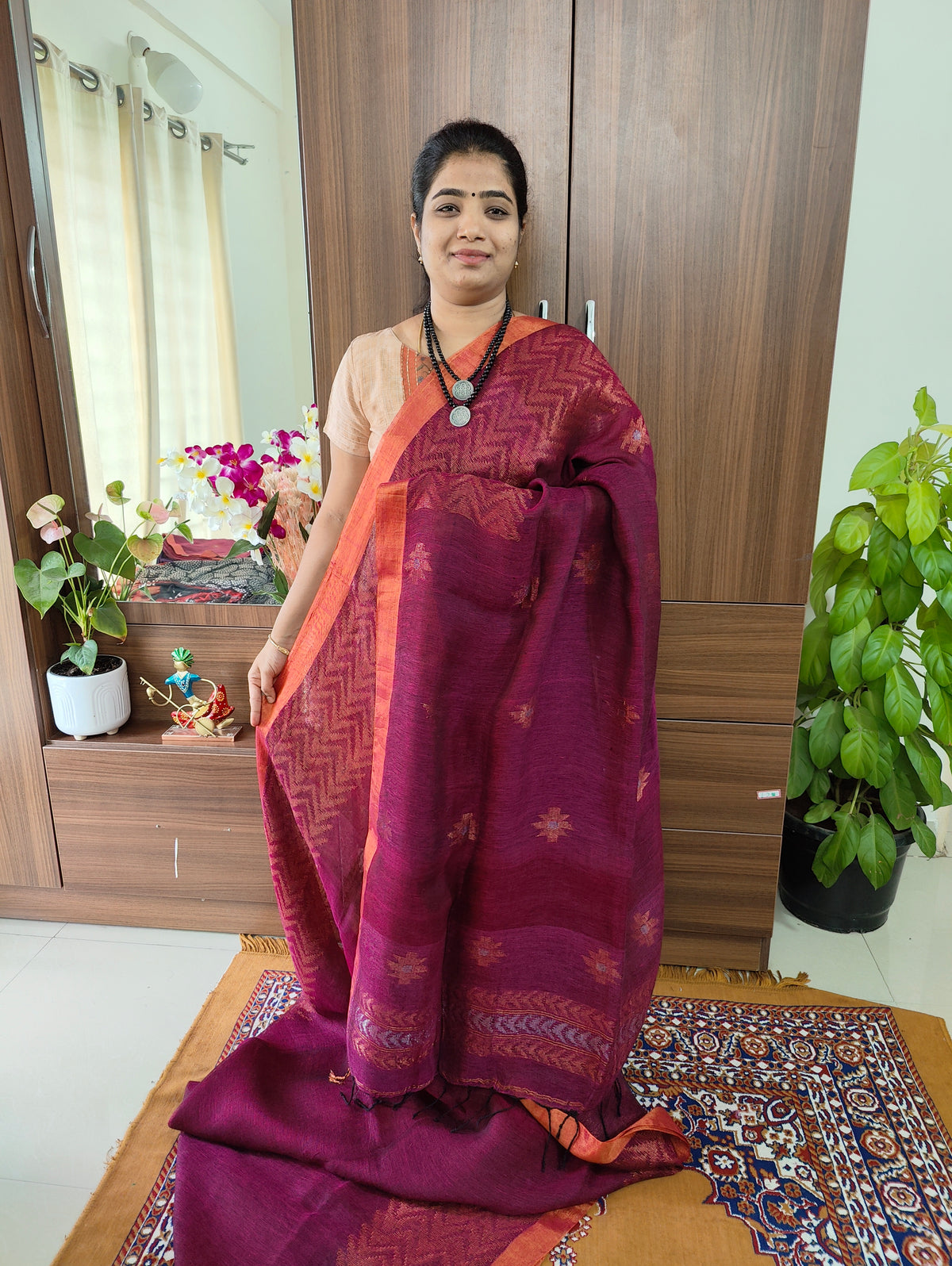 Handloom Linen Sarees - Dark Magenta