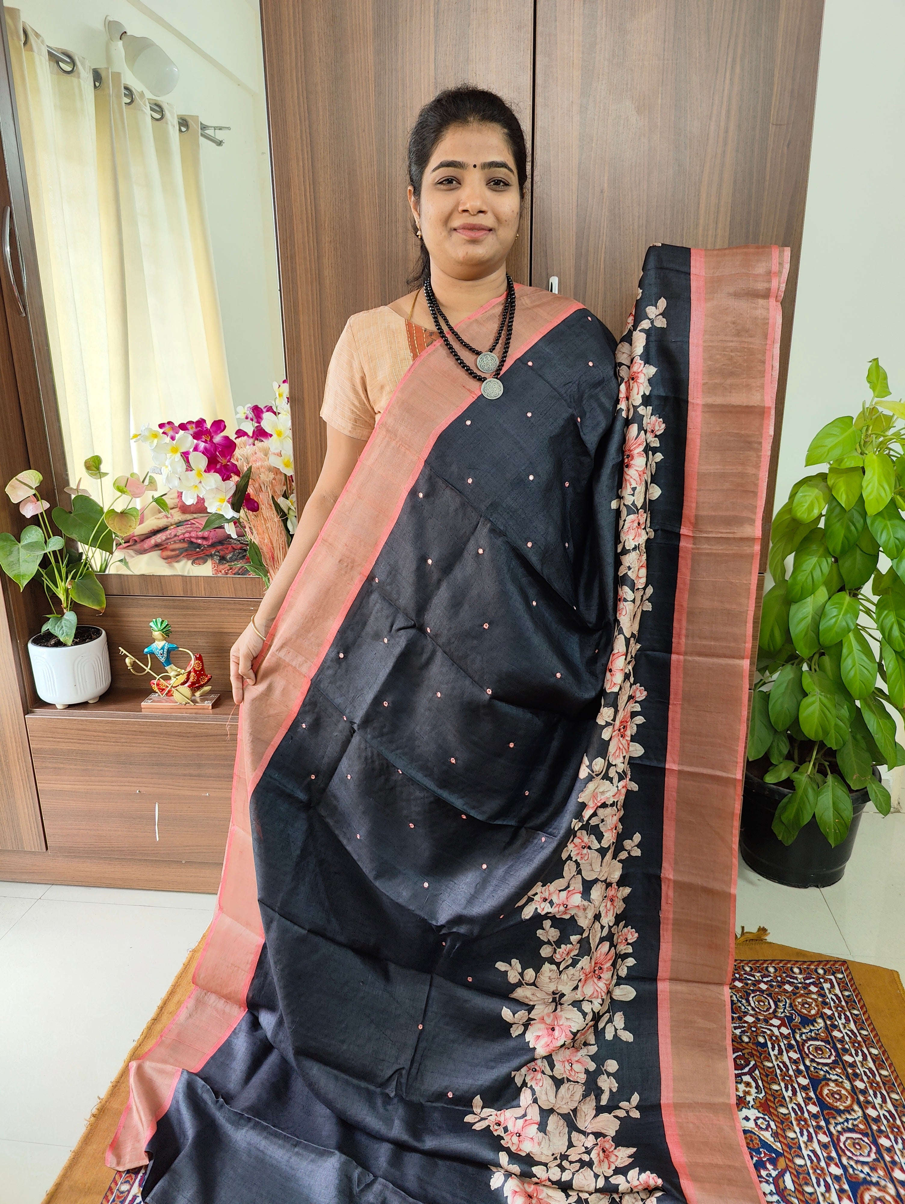 Women's Black Woven Tussar Silk Saree With Tassels - Vishnu Weaves | Tussar  silk saree, Raw silk saree, Saree designs