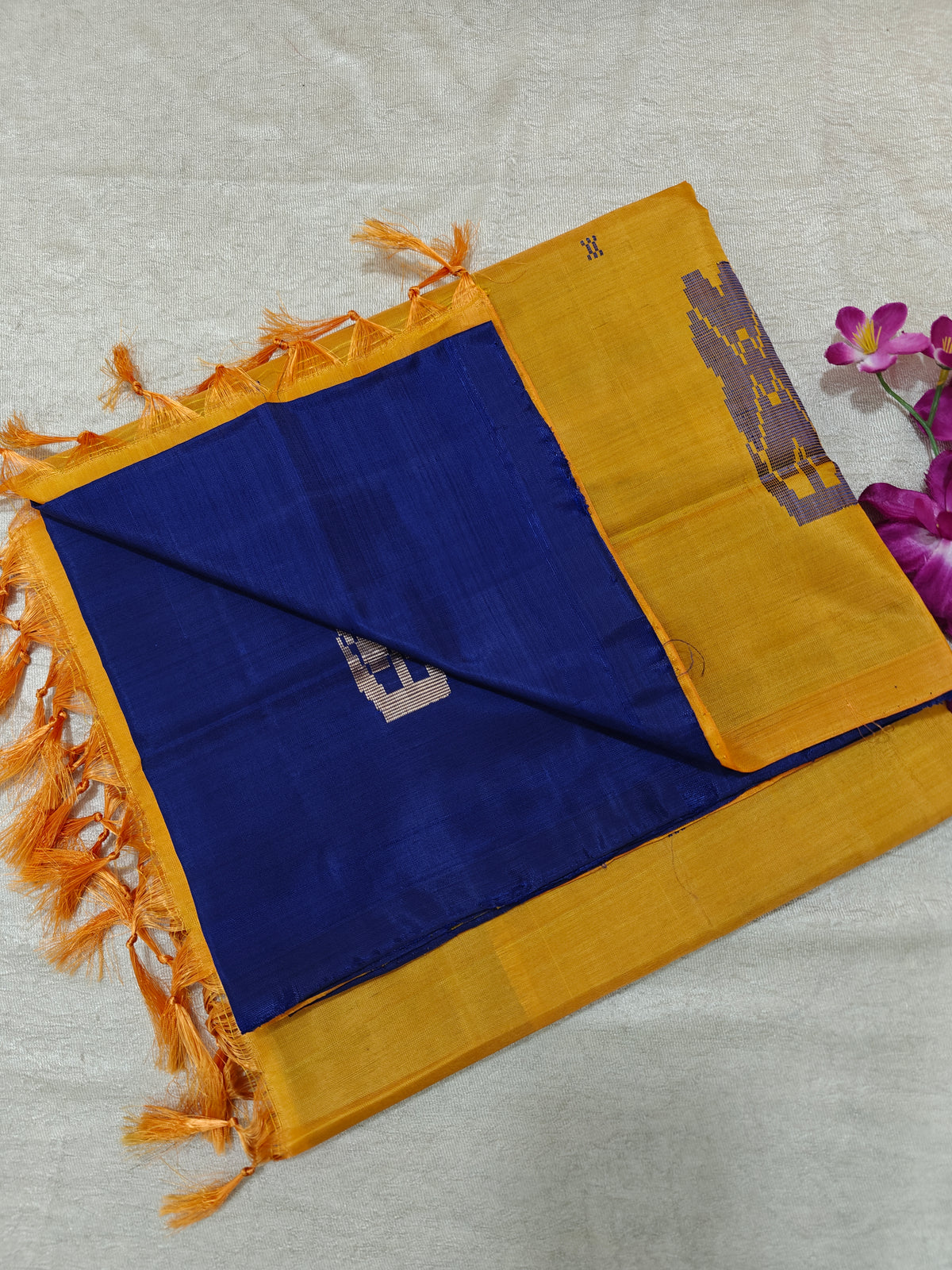 Chinnalampattu Saree- Blue with Yellow