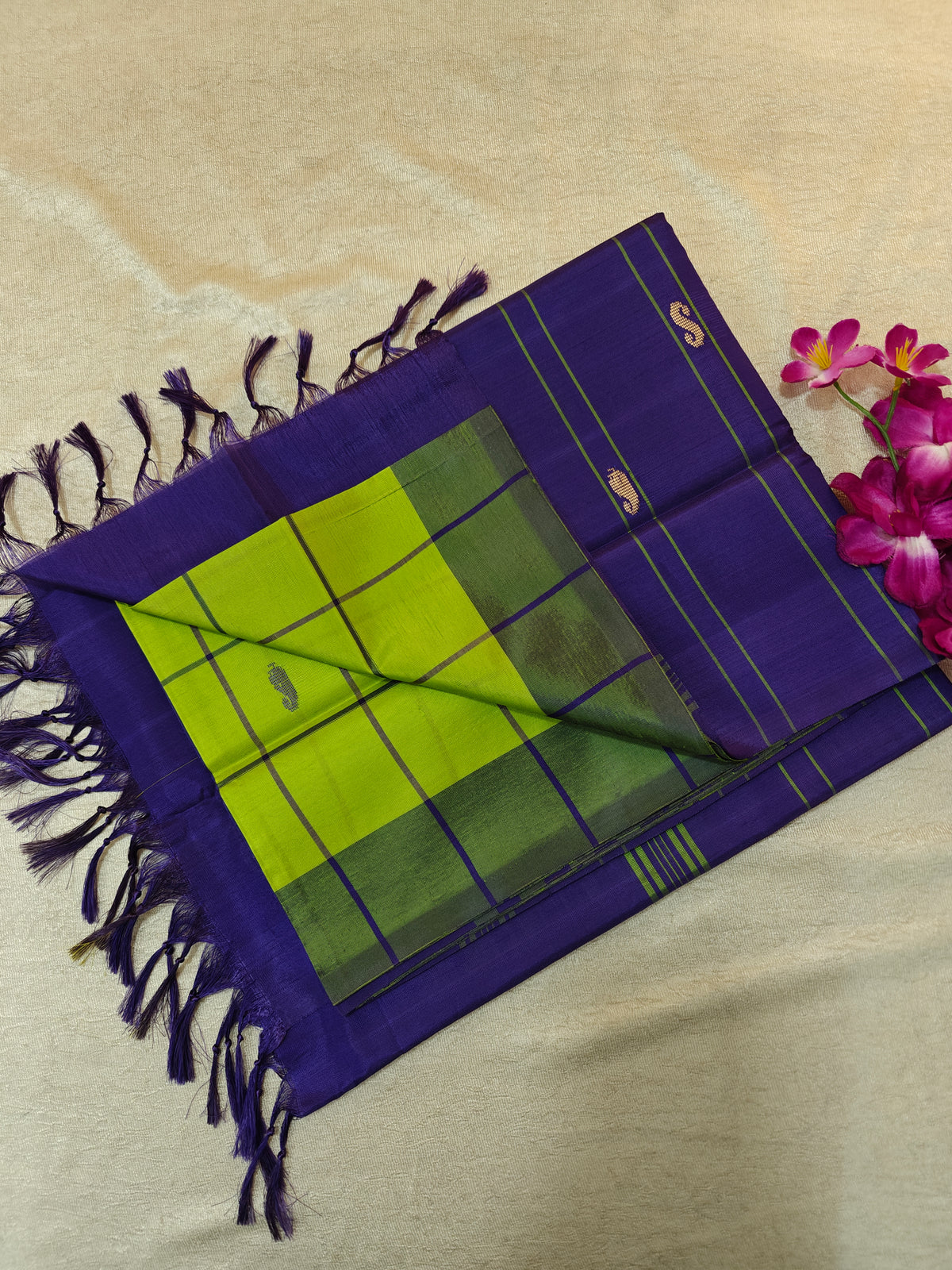 Chinnalampattu Saree- Green with Blue