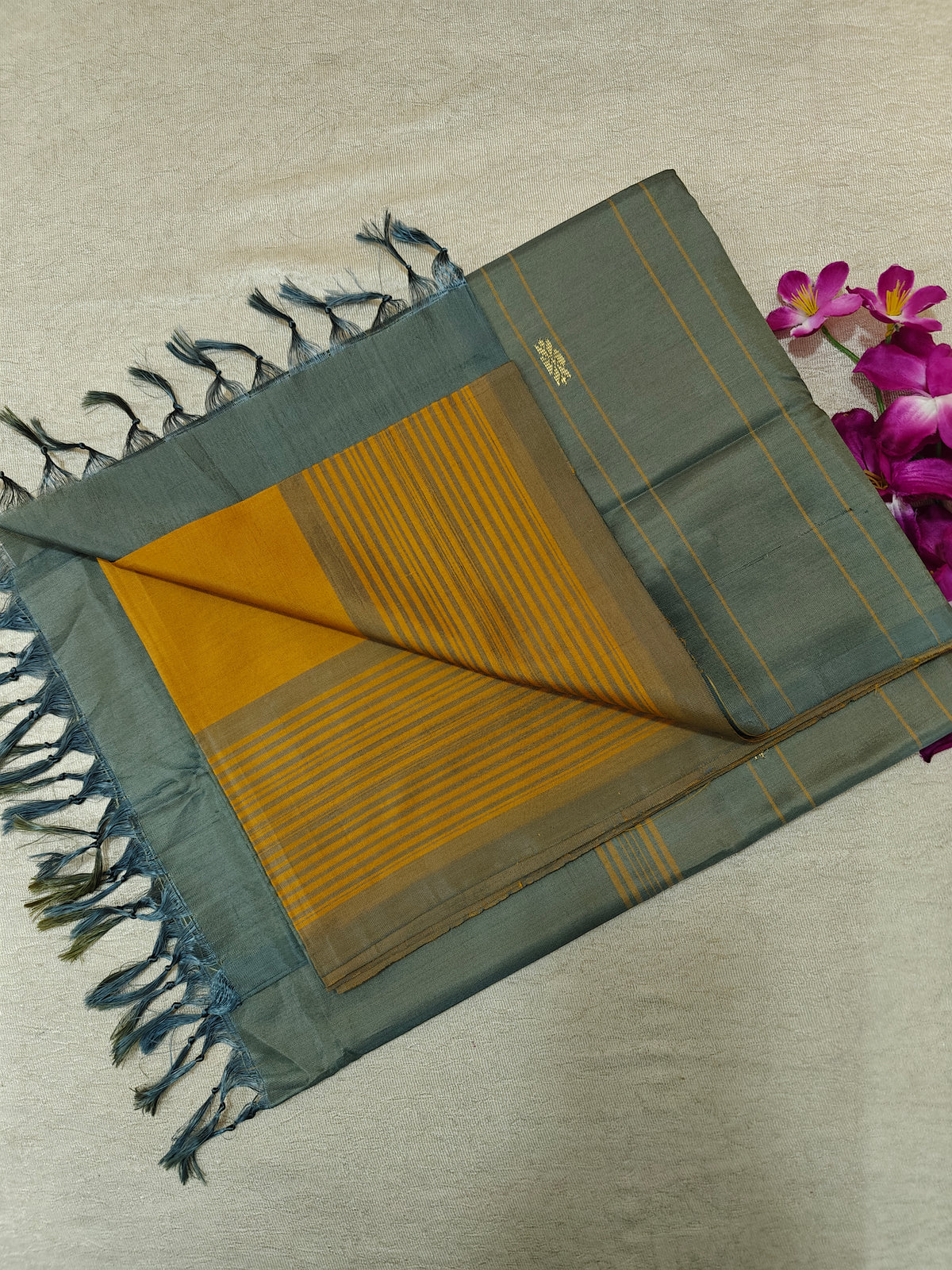 Chinnalampattu Saree- Mustard Yellow with Grey