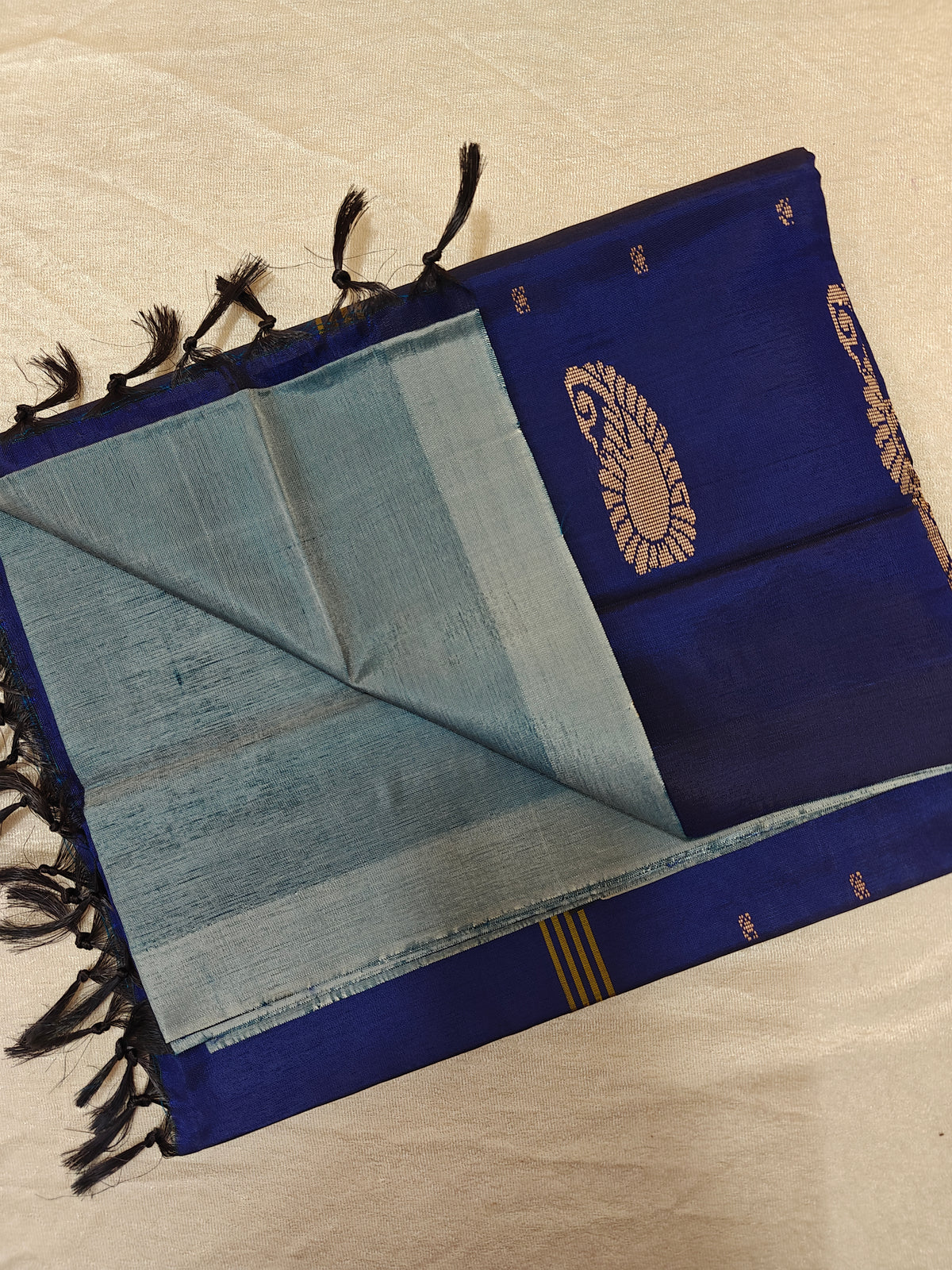 Chinnalampattu Saree - Grey with Blue