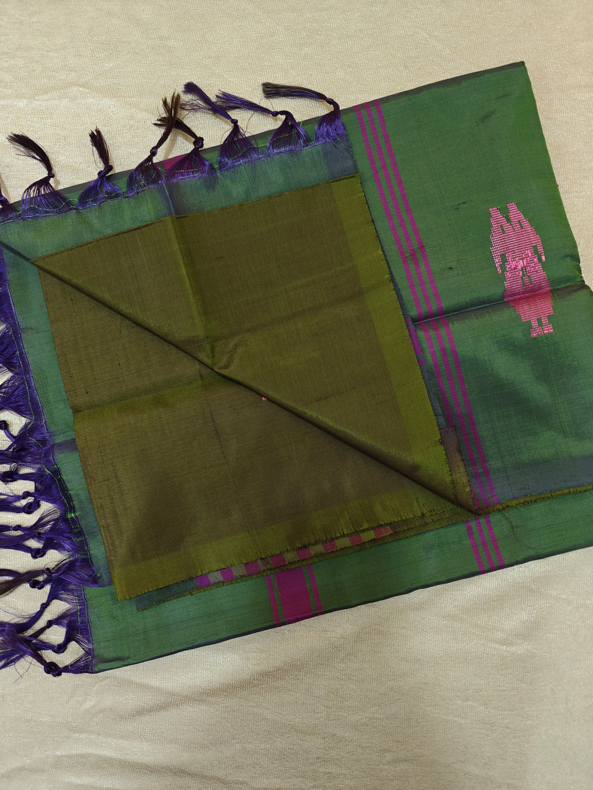 Chinnalampattu Saree - Mahendi Green with Peacock Green