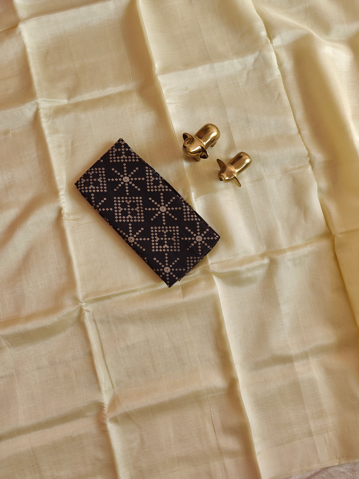 Handwoven Mangalagiri Plain Pattu Saree - Cream