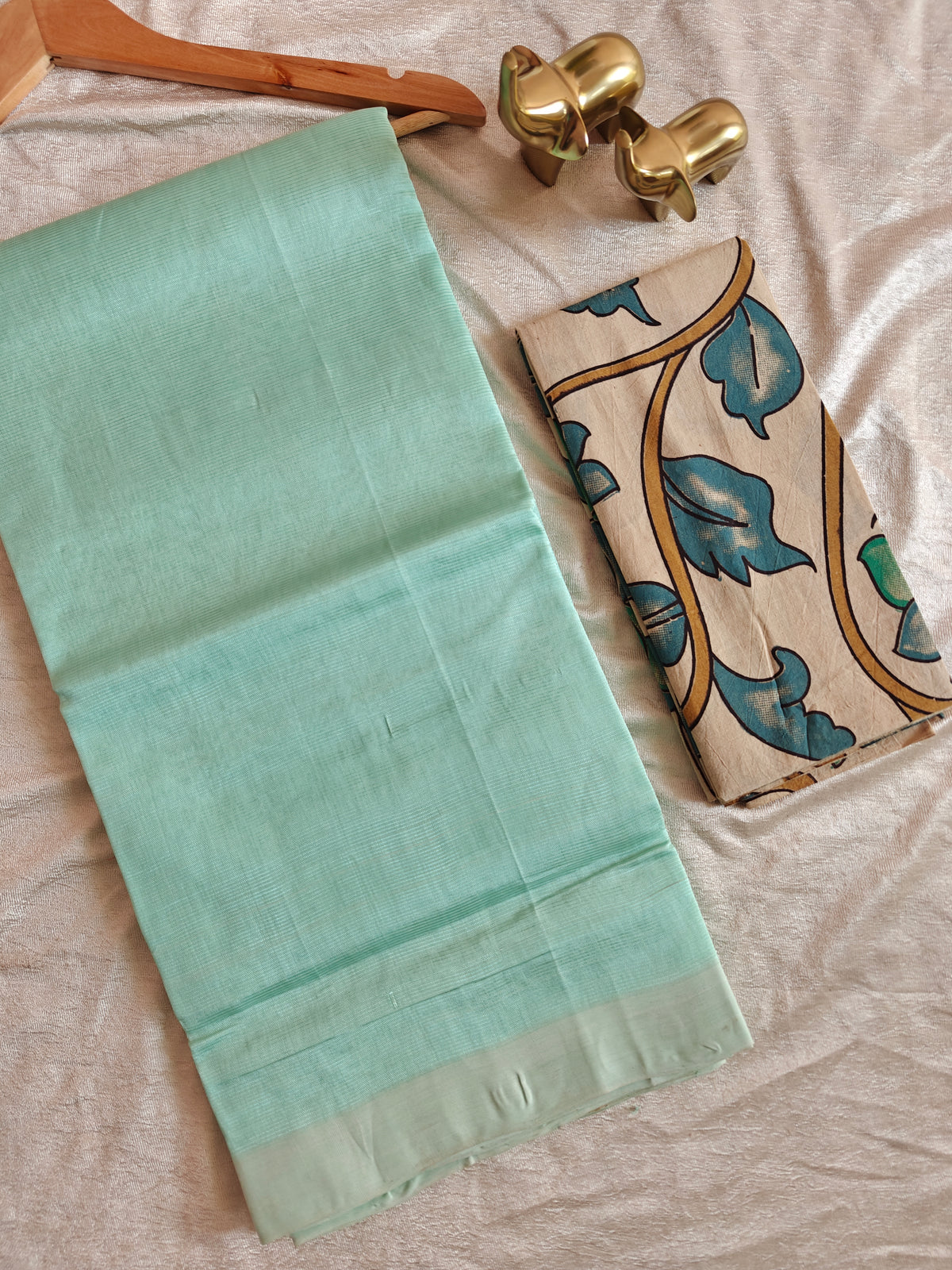 Handwoven Mangalagiri Plain Pattu Saree - Pastel Green