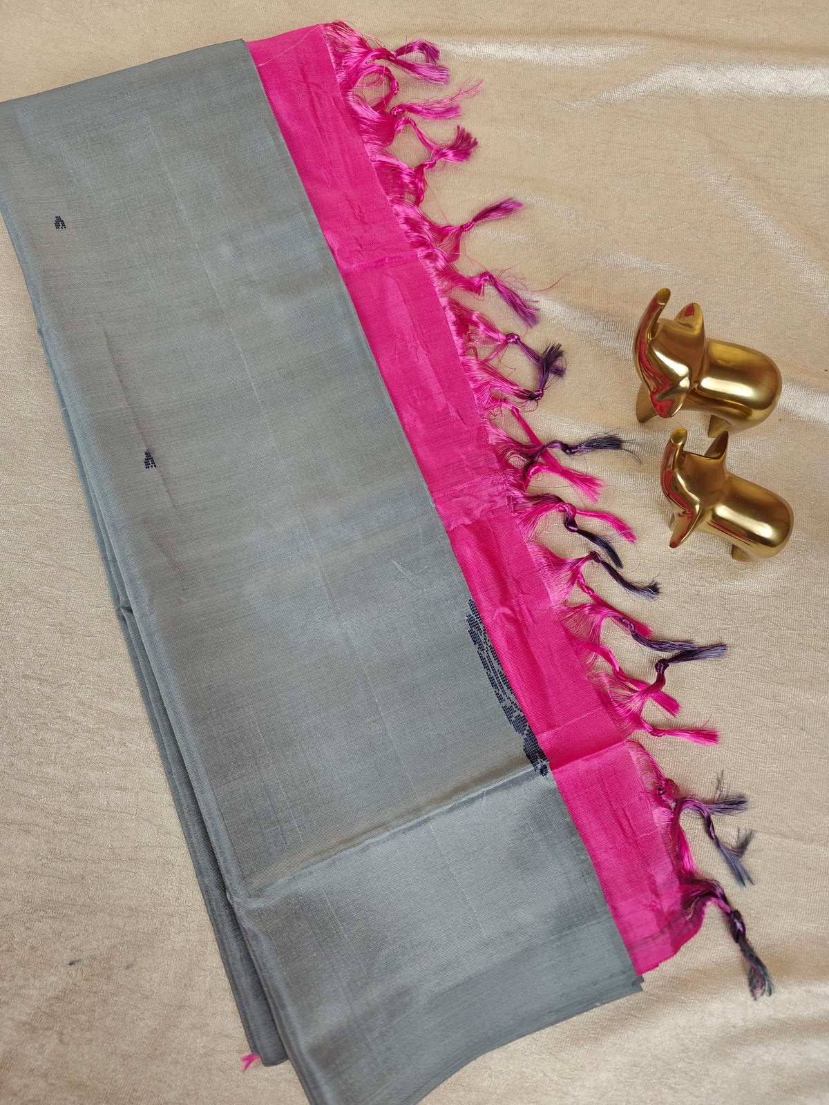 Chinnalampattu Saree- Grey  with Pink