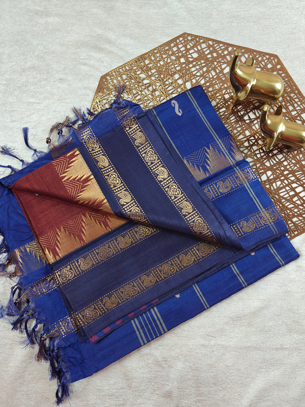 Chinnalampattu Border - Deep Brick Red with Blue