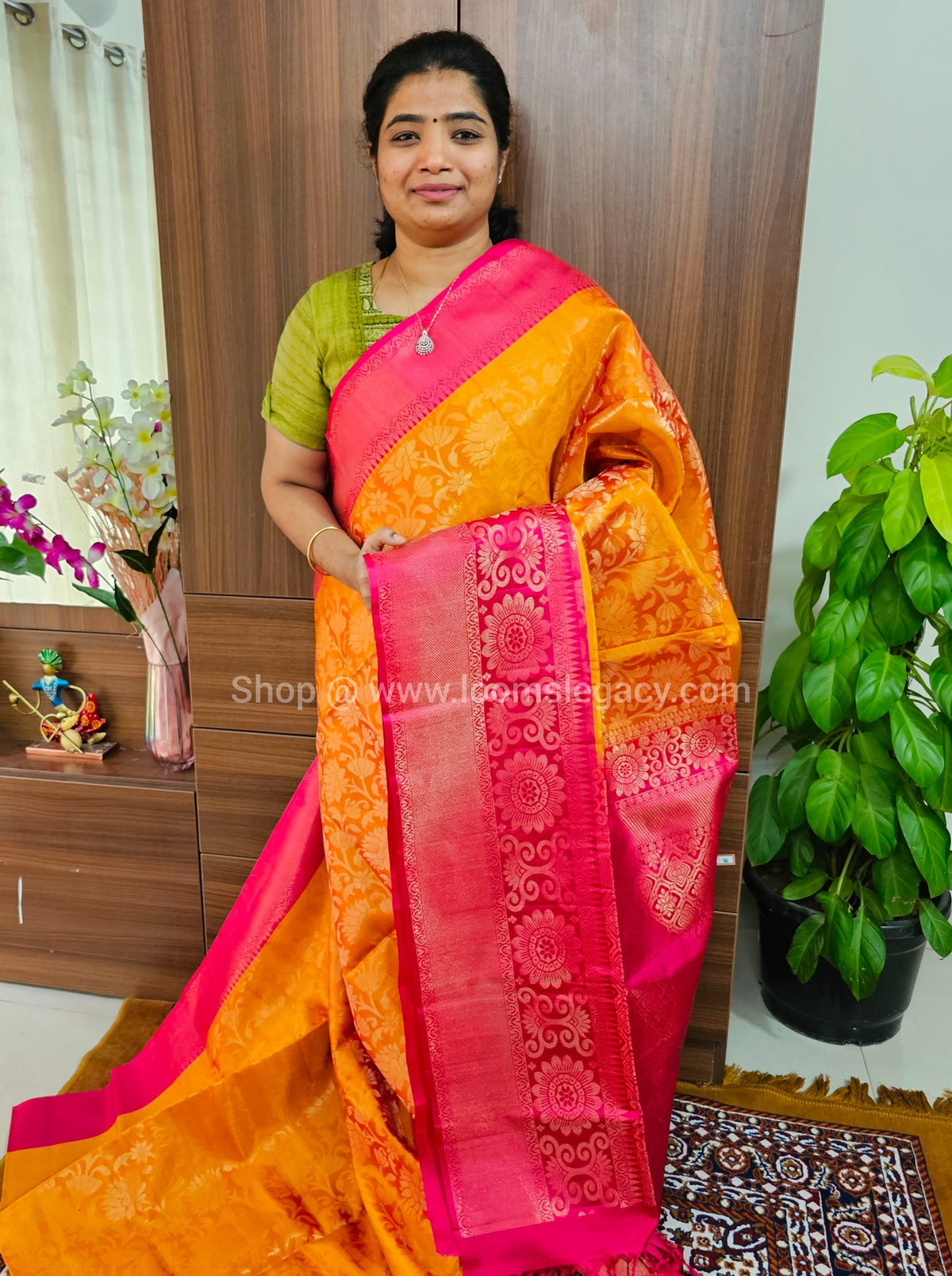 Classical Kanjivaram Pattern Full Brocade Pure Handloom Soft Silk Saree - Orange with Pink