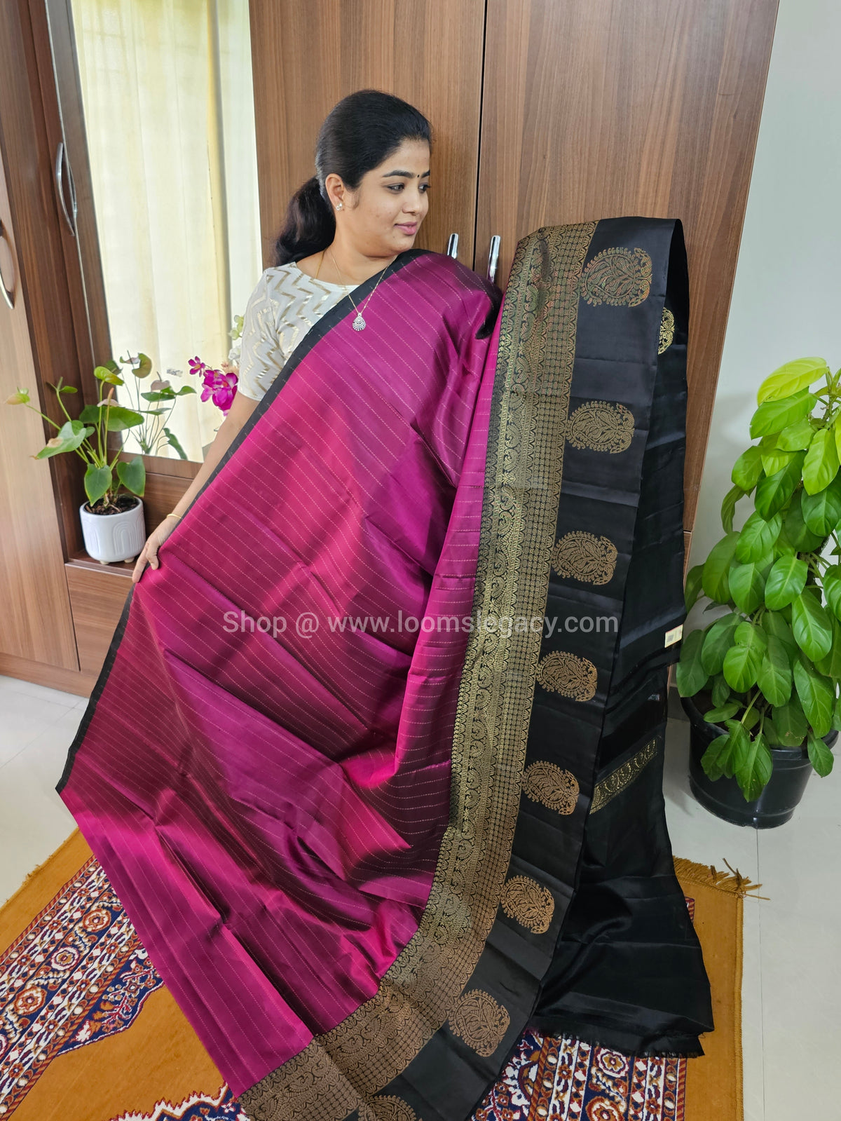 Classical Kanjivaram Pattern Pure Handloom Soft Silk Saree - Magenta with Black