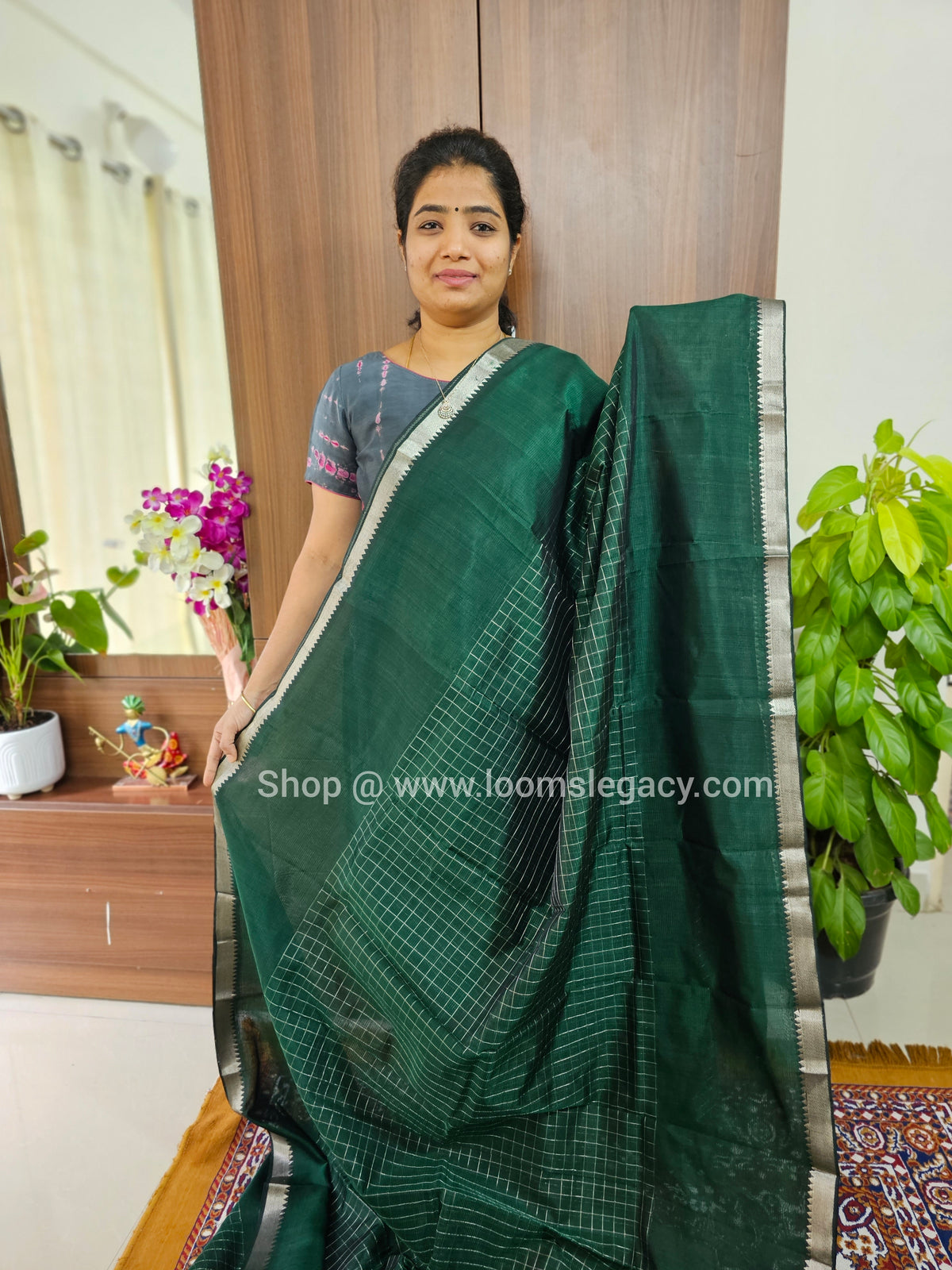 Handwoven Mangalagiri Pattu Saree with Beautiful  Small Checks - Bottle Green