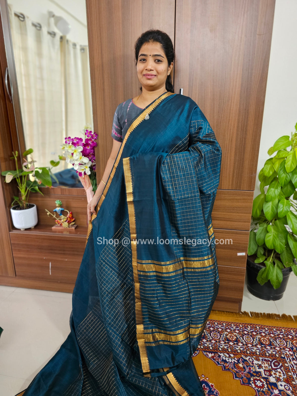 Handwoven Mangalagiri Pattu Saree with Beautiful  Small Checks - Dark Peacock Green